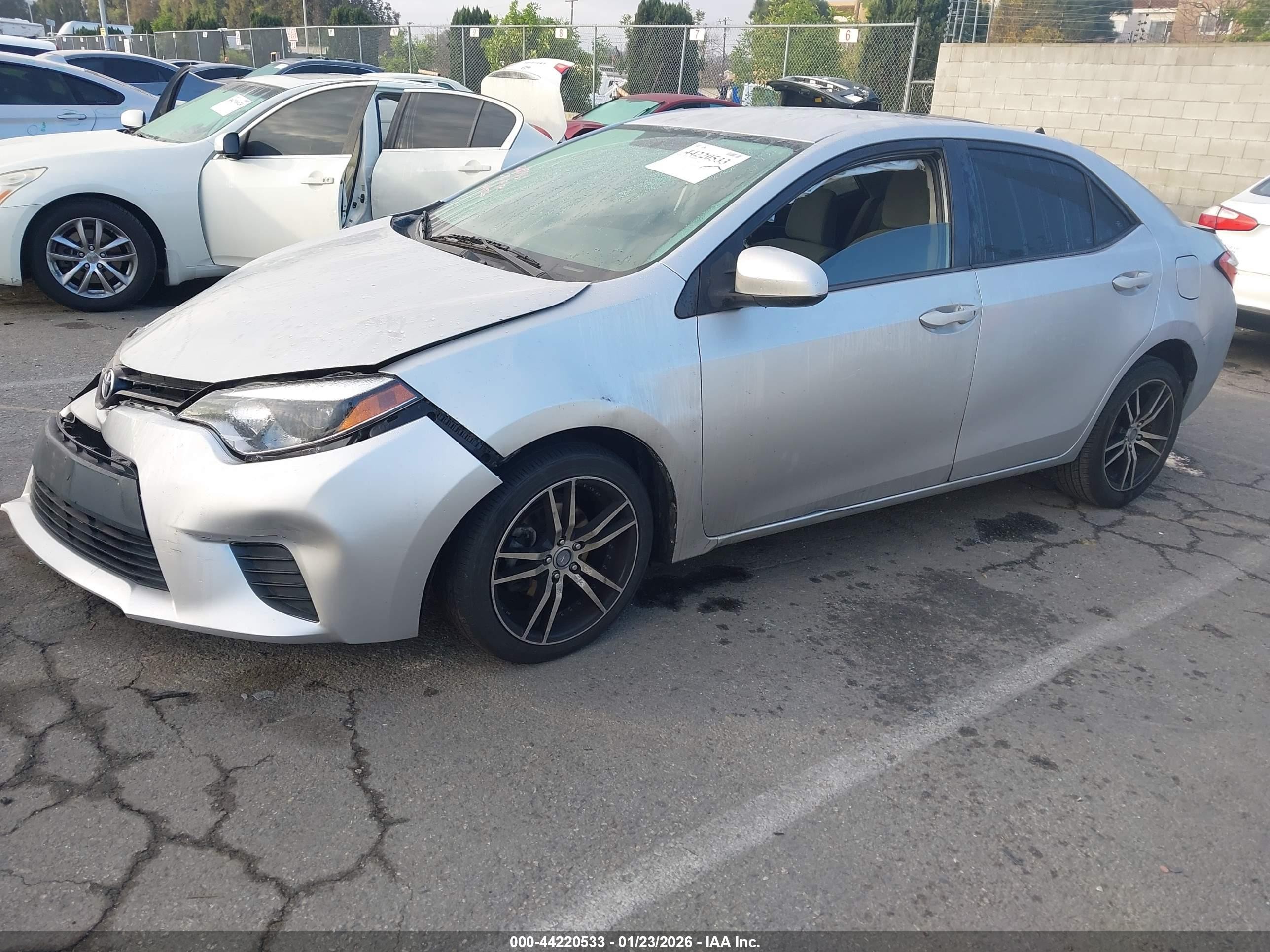 2015 Toyota Corolla L Gray vin: 5YFBURHE9FP358472