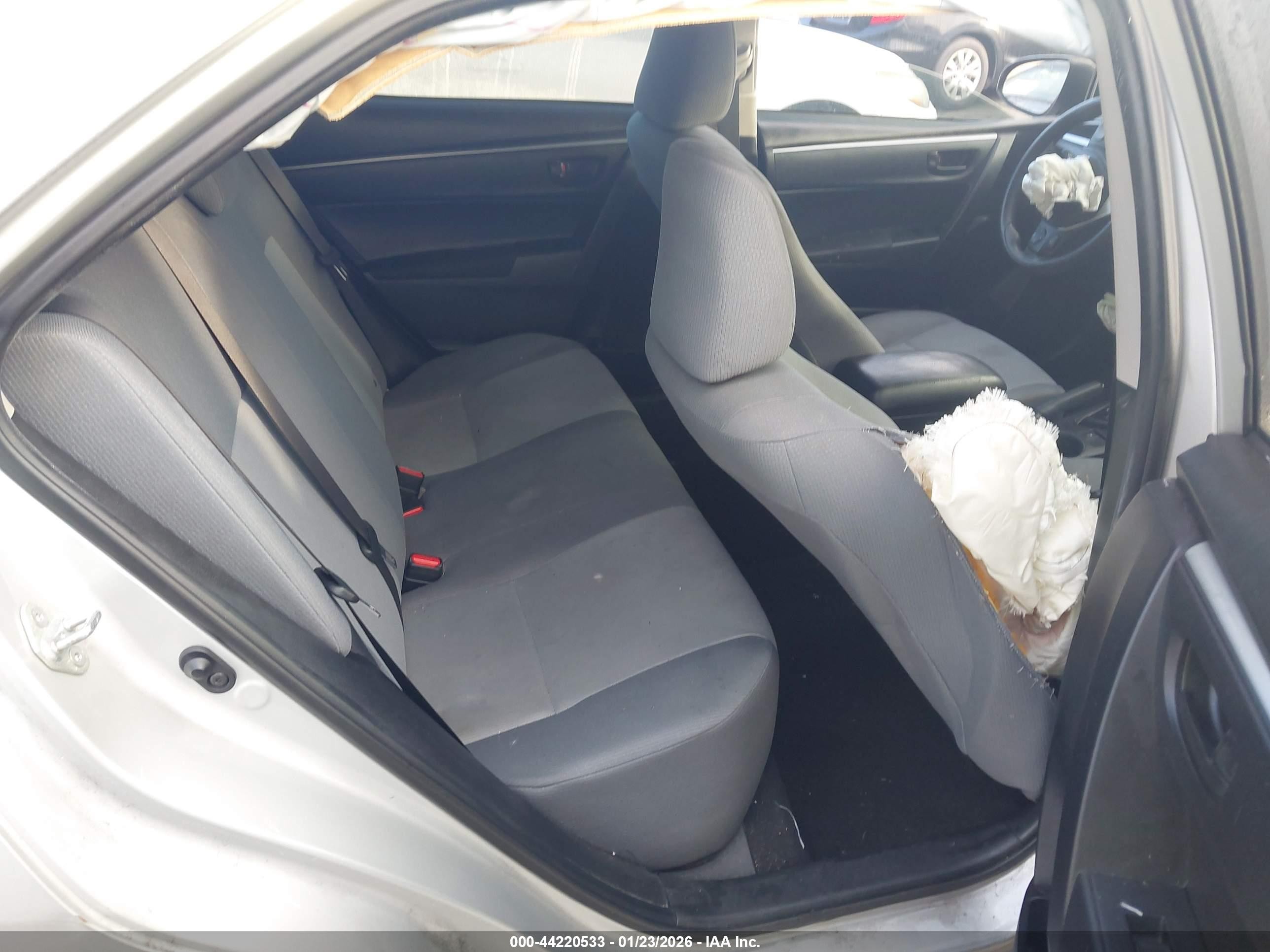 2015 Toyota Corolla L Gray vin: 5YFBURHE9FP358472