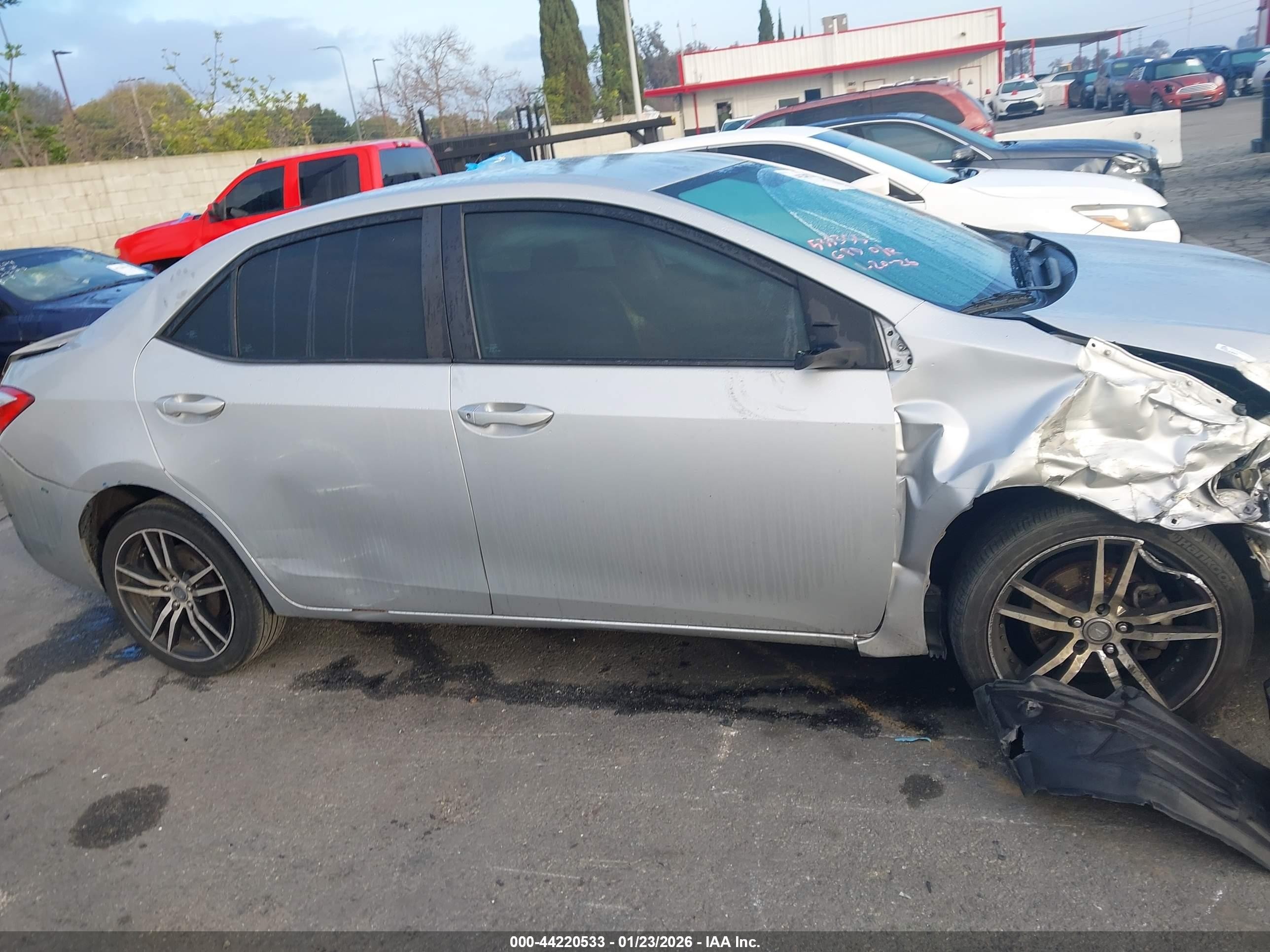 2015 Toyota Corolla L Gray vin: 5YFBURHE9FP358472
