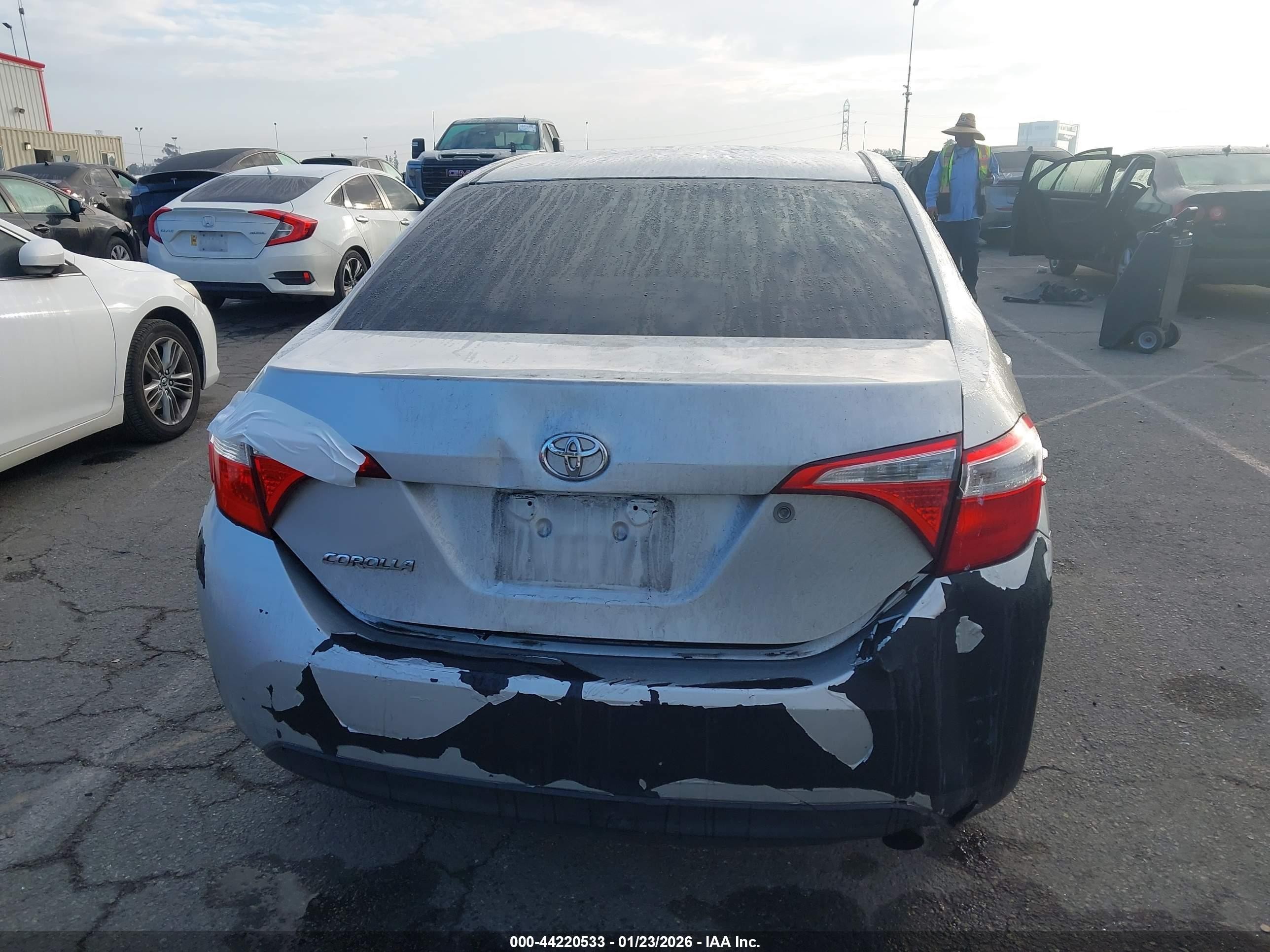 2015 Toyota Corolla L Gray vin: 5YFBURHE9FP358472