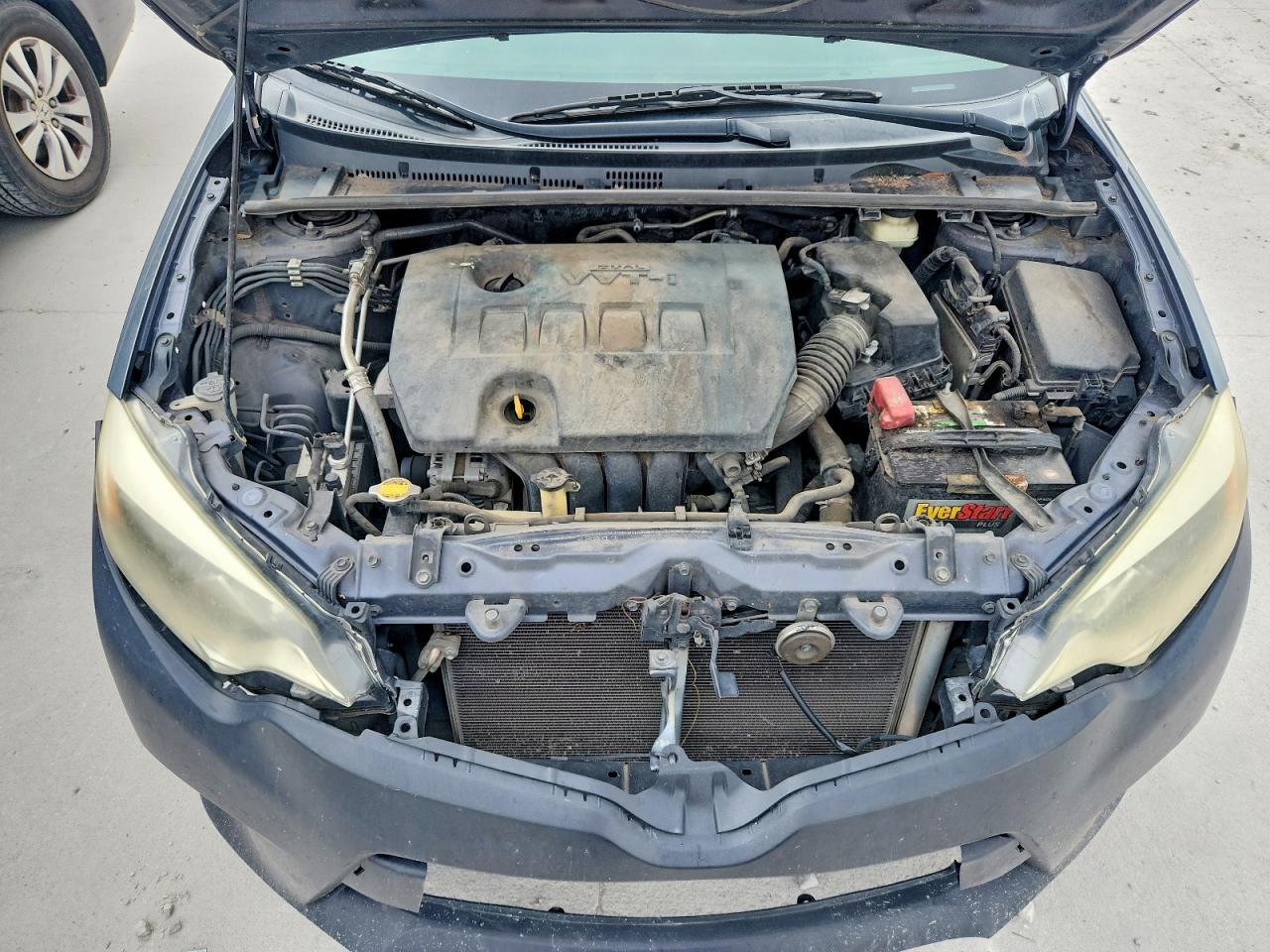 2015 Toyota Corolla Le Gray vin: 5YFBURHE9FP360593