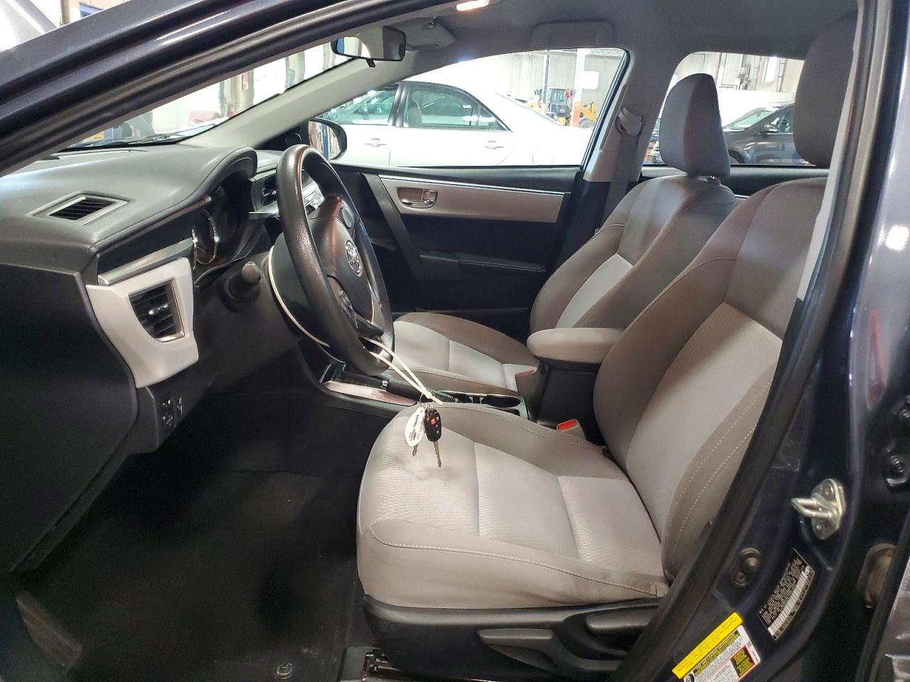 2015 Toyota Corolla Le Синий vin: 5YFBURHE9FP363624