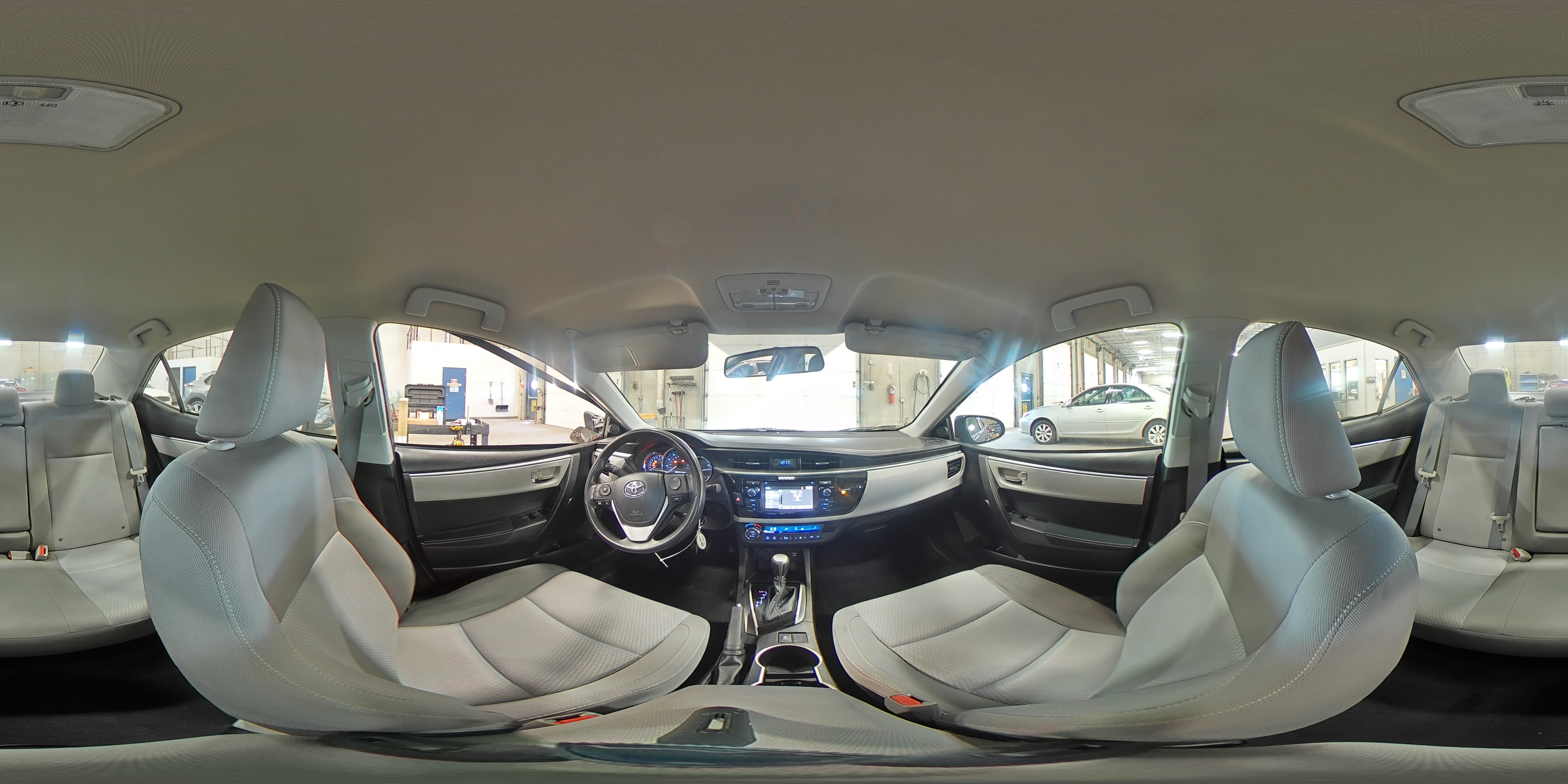 2015 Toyota Corolla Le Синий vin: 5YFBURHE9FP363624