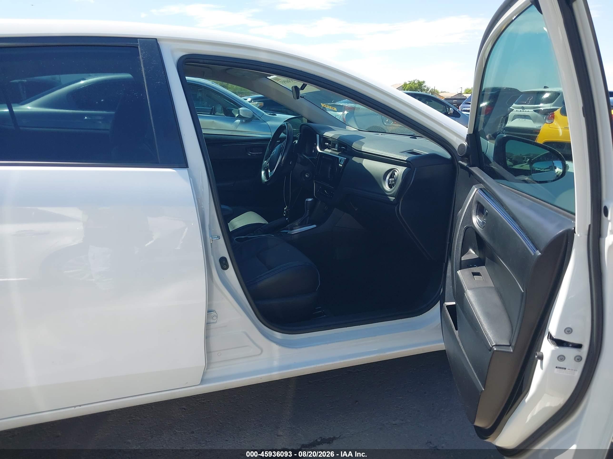 2019 Toyota Corolla Se White vin: 5YFBURHE9KP858030