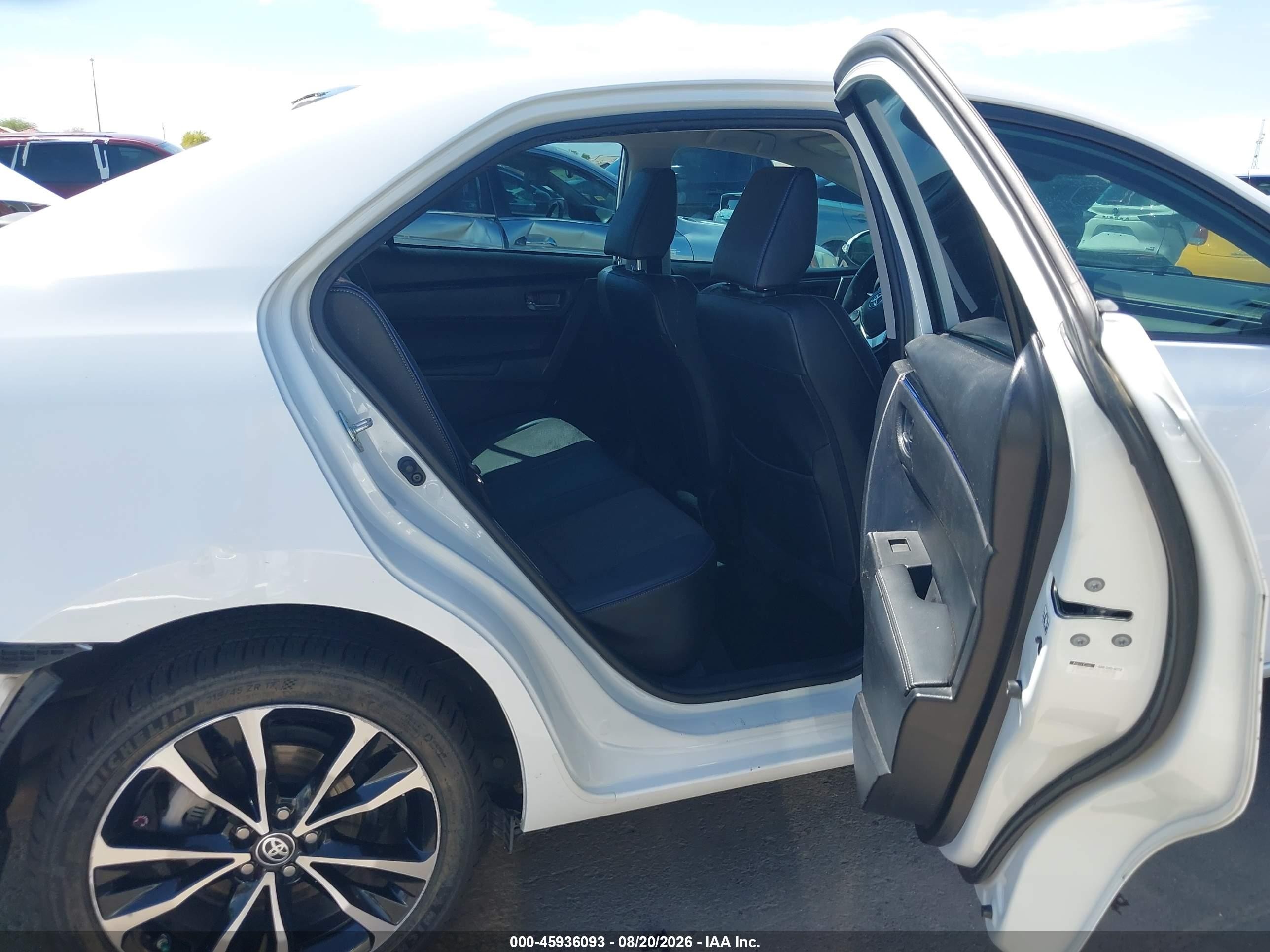 2019 Toyota Corolla Se White vin: 5YFBURHE9KP858030