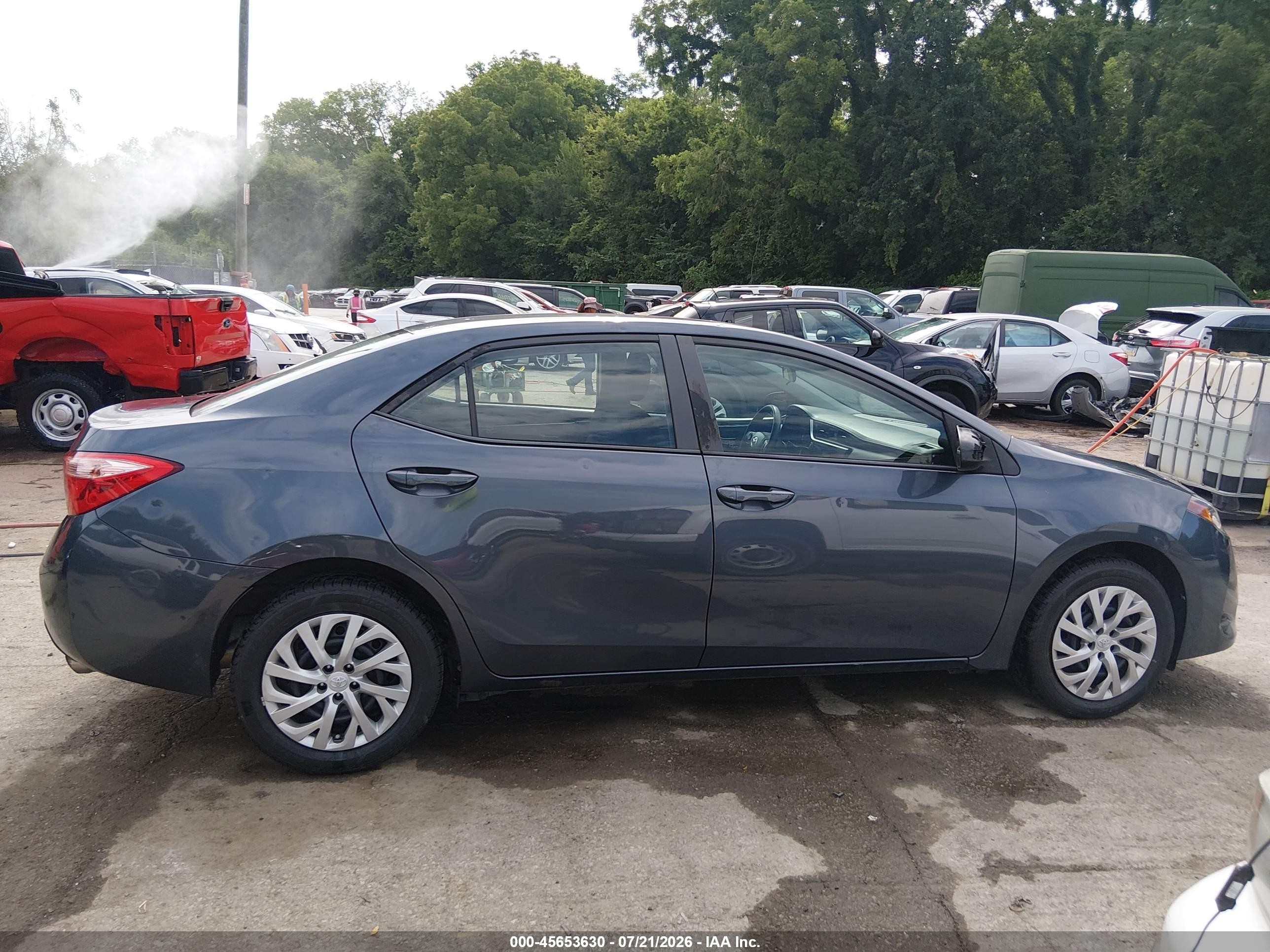 2019 Toyota Corolla Le Blue vin: 5YFBURHE9KP914015