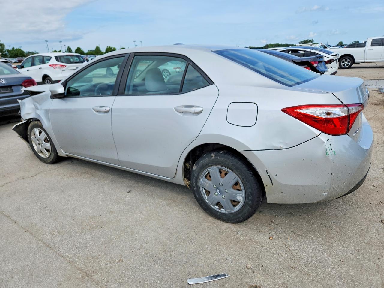 2014 Toyota Corolla Le Silver vin: 5YFBURHEXEP012509