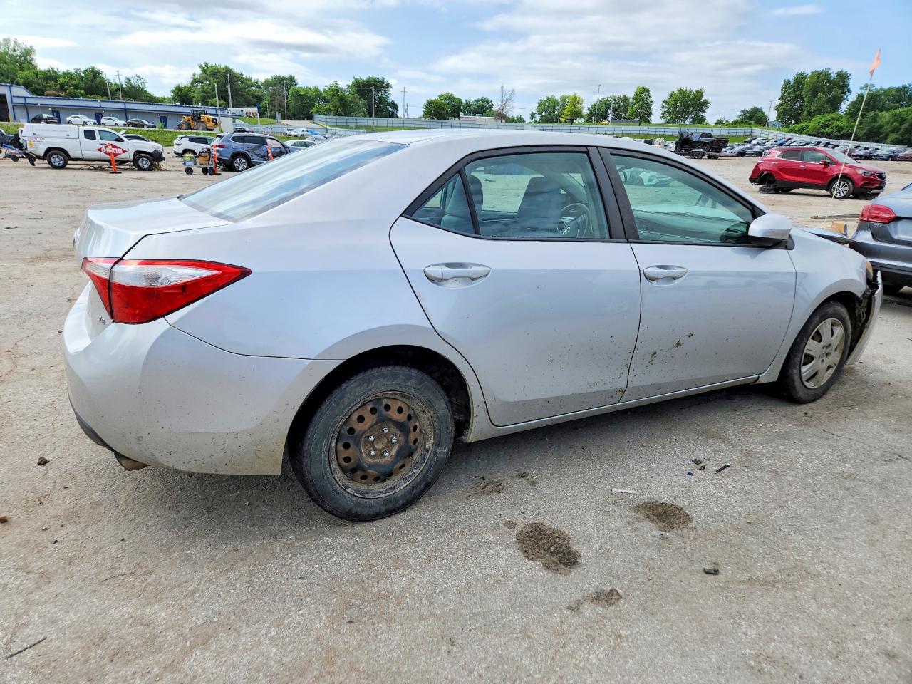 2014 Toyota Corolla Le Silver vin: 5YFBURHEXEP012509