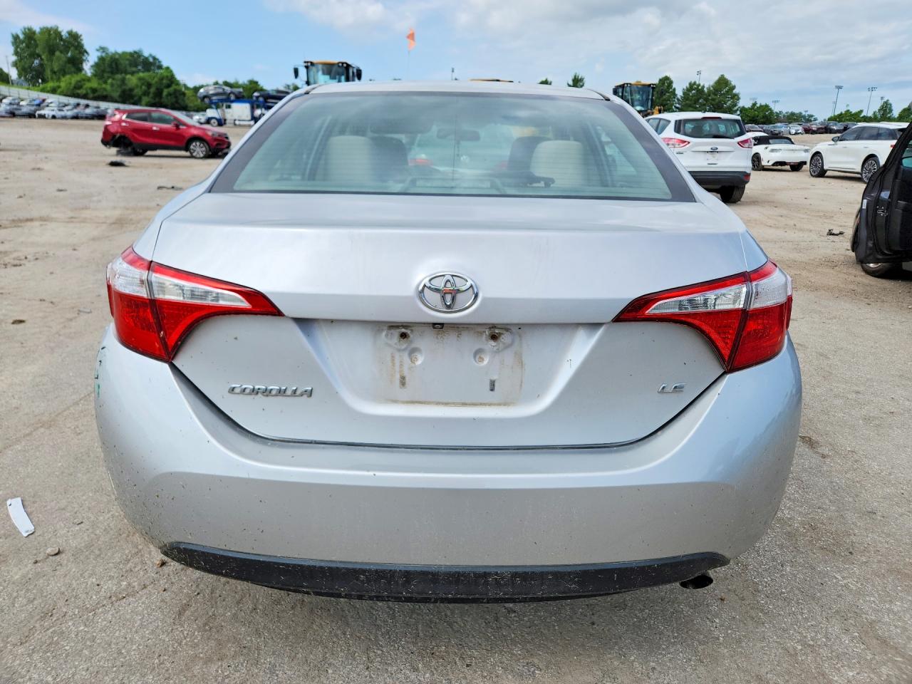 2014 Toyota Corolla Le Silver vin: 5YFBURHEXEP012509
