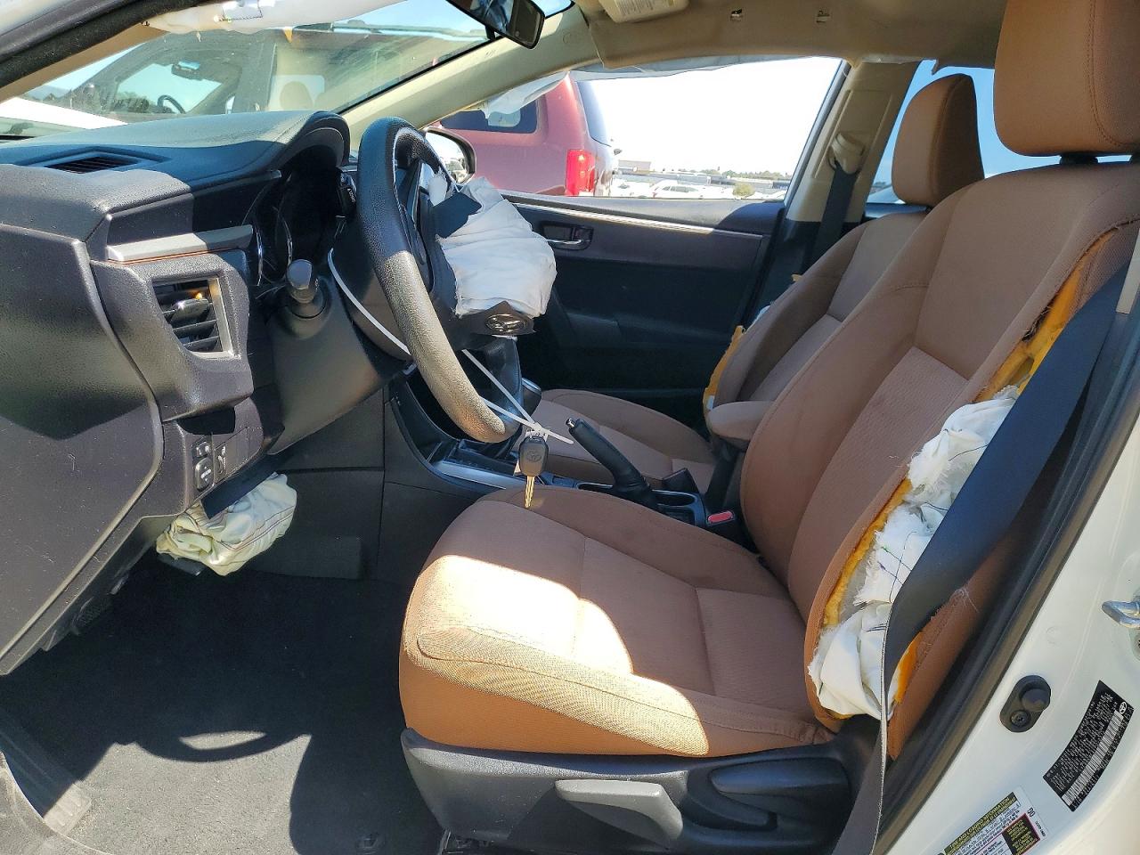2014 Toyota Corolla Le Plus Белый vin: 5YFBURHEXEP023333