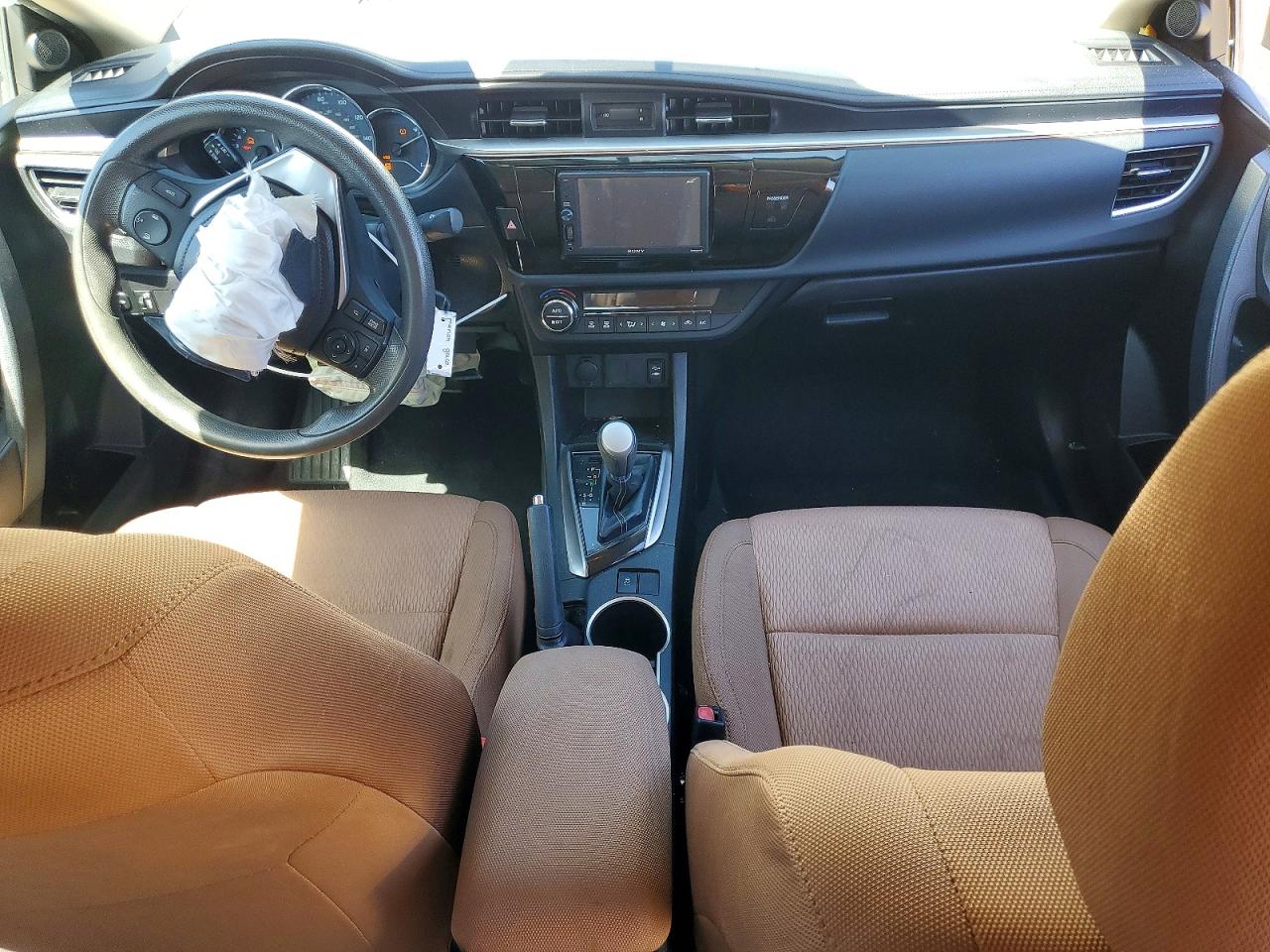 2014 Toyota Corolla Le Plus Белый vin: 5YFBURHEXEP023333