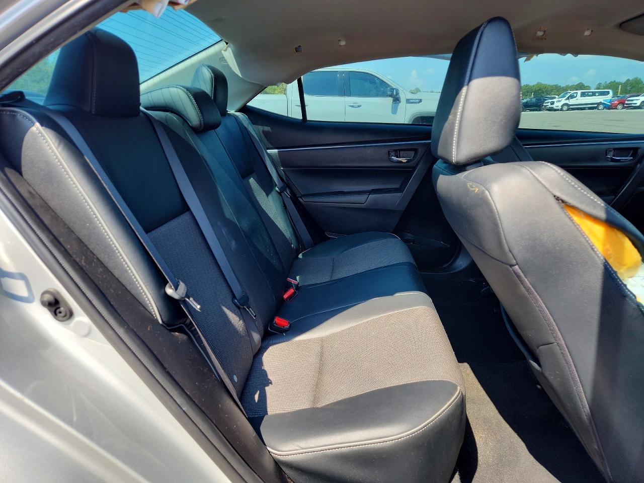 2014 Toyota Corolla S Silver vin: 5YFBURHEXEP027902