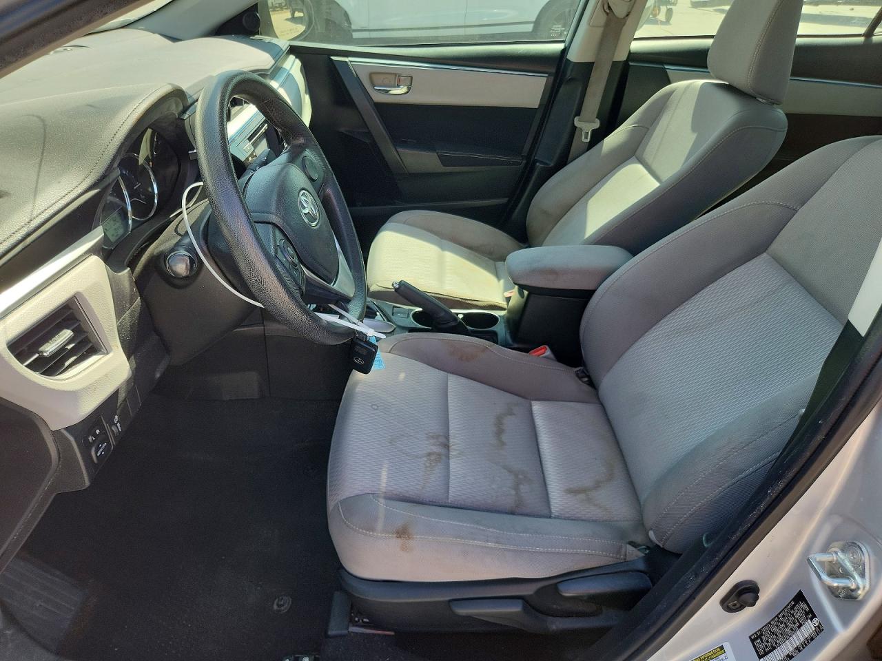 2014 Toyota Corolla Le Plus Silver vin: 5YFBURHEXEP030329