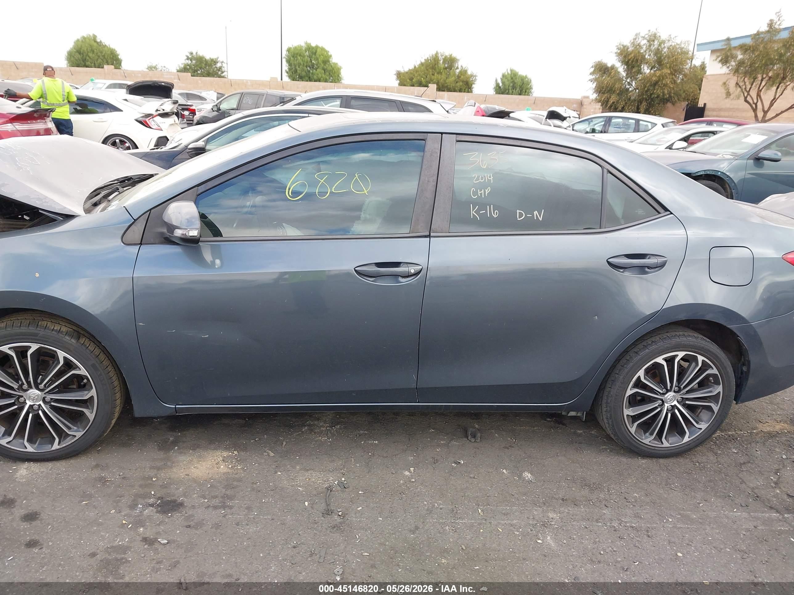 2014 Toyota Corolla S/s Plus/s Premium Серый vin: 5YFBURHEXEP033635