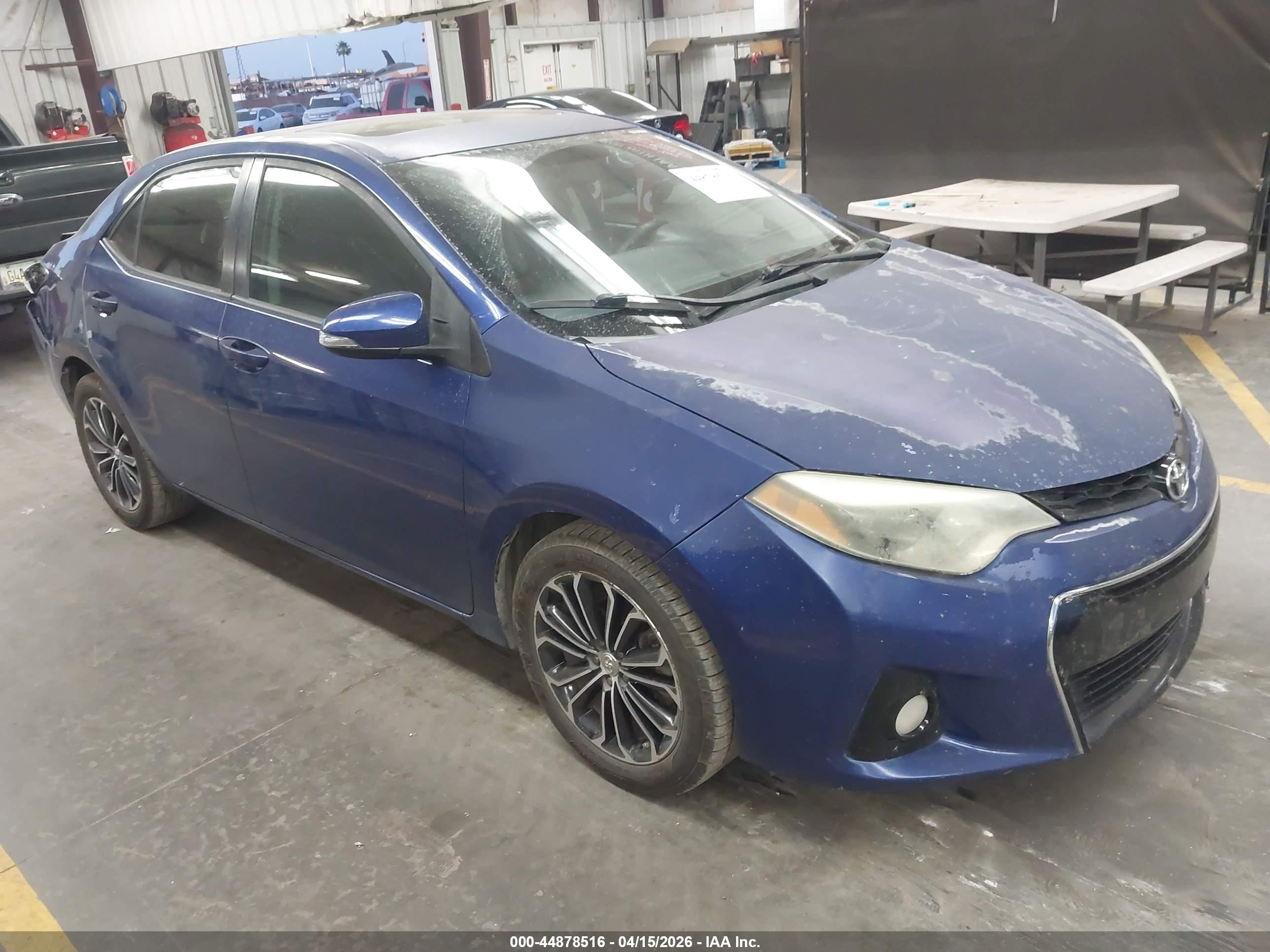 2014 Toyota Corolla S Plus Blue vin: 5YFBURHEXEP037880