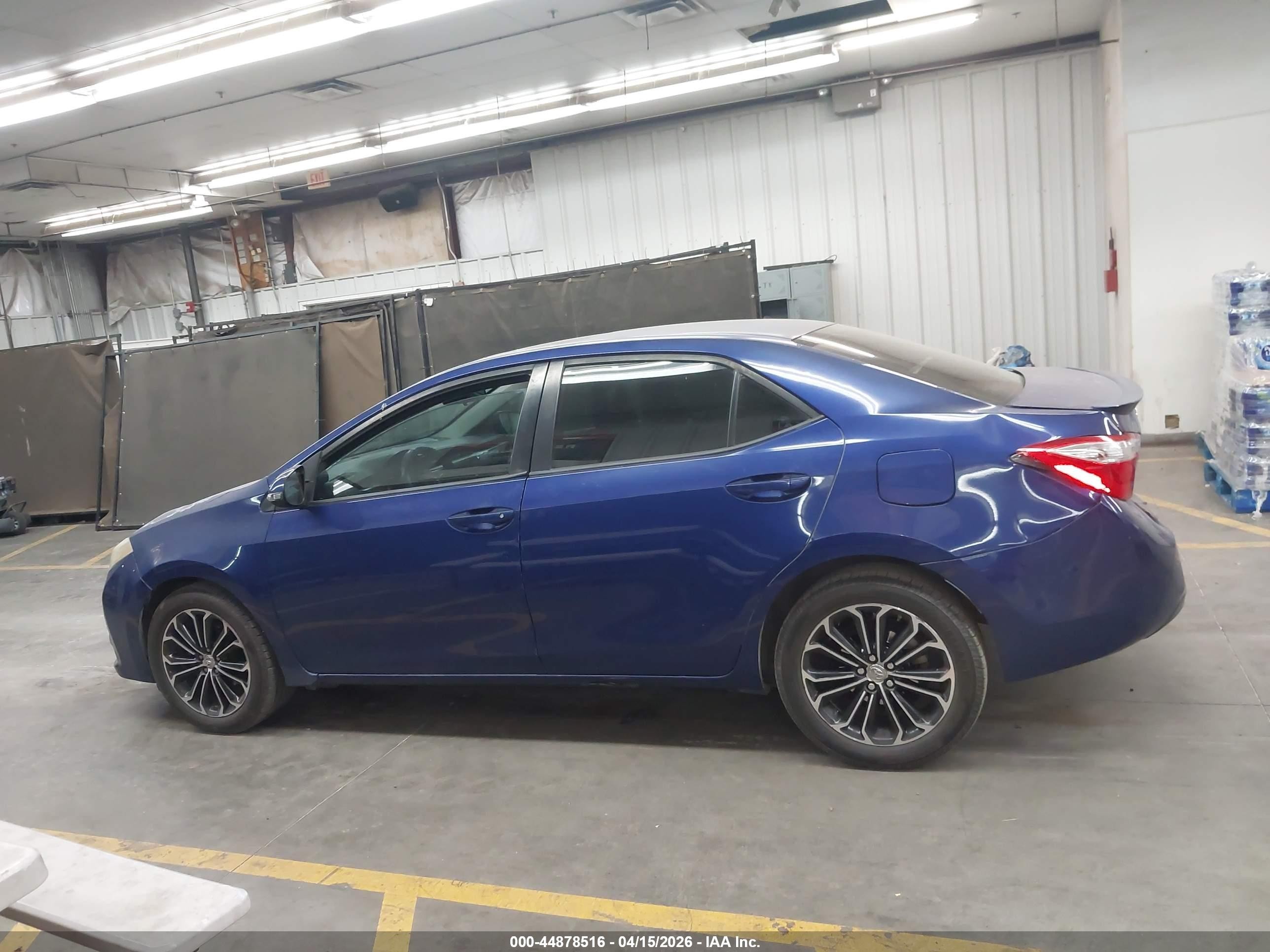 2014 Toyota Corolla S Plus Blue vin: 5YFBURHEXEP037880