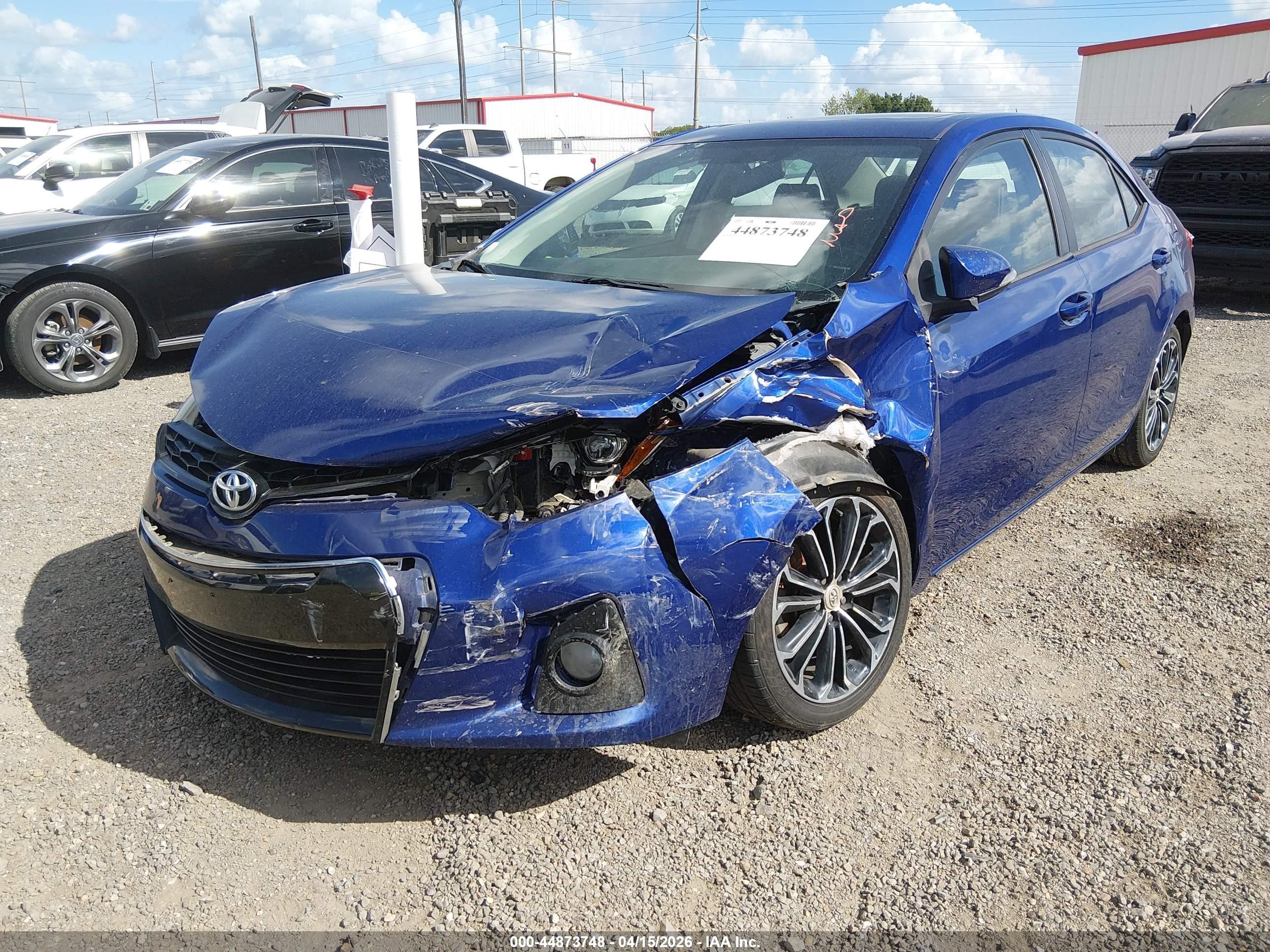 2014 Toyota Corolla S Plus Blue vin: 5YFBURHEXEP049527