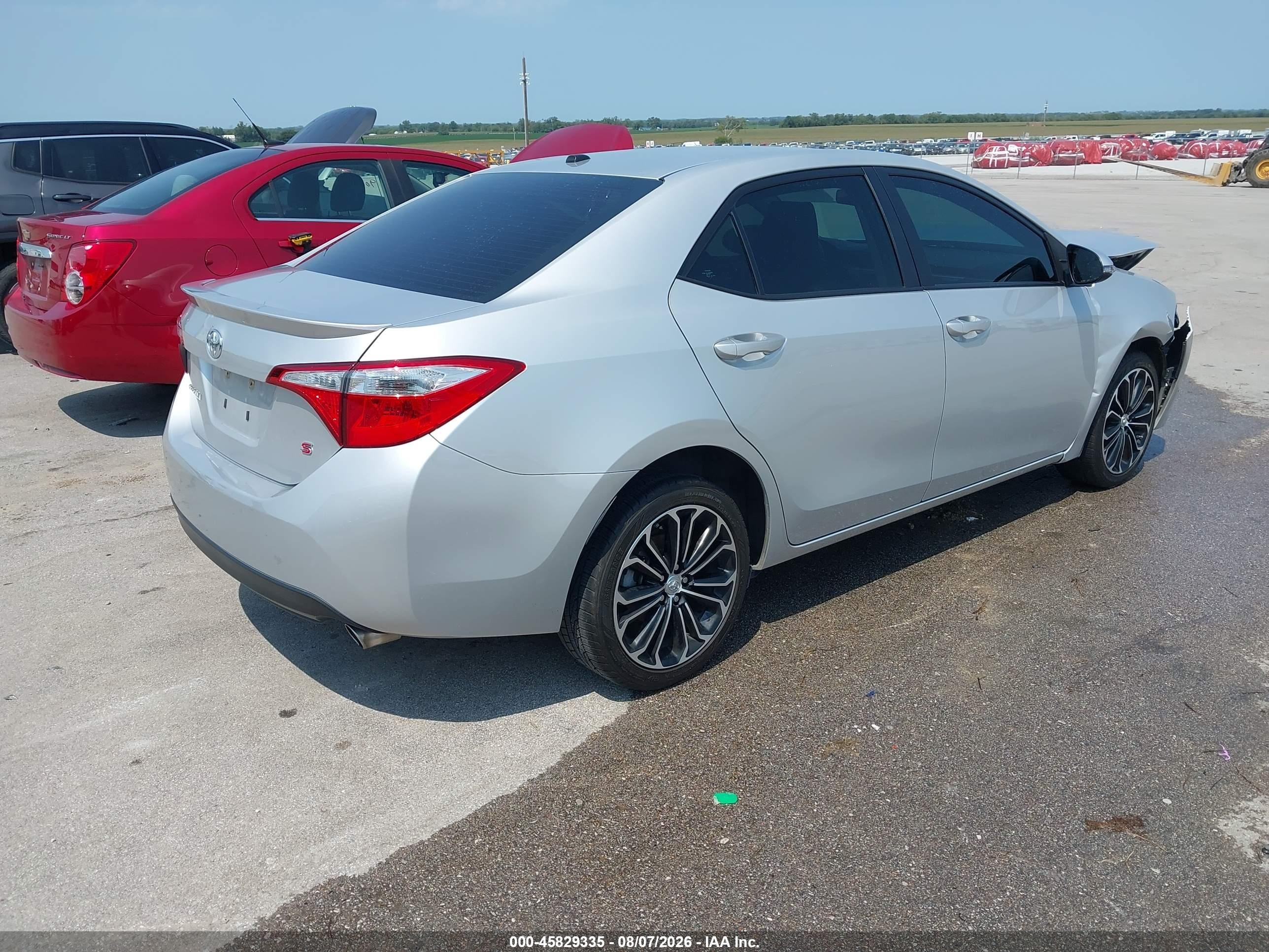 2014 Toyota Corolla S Premium Серебряный vin: 5YFBURHEXEP051701