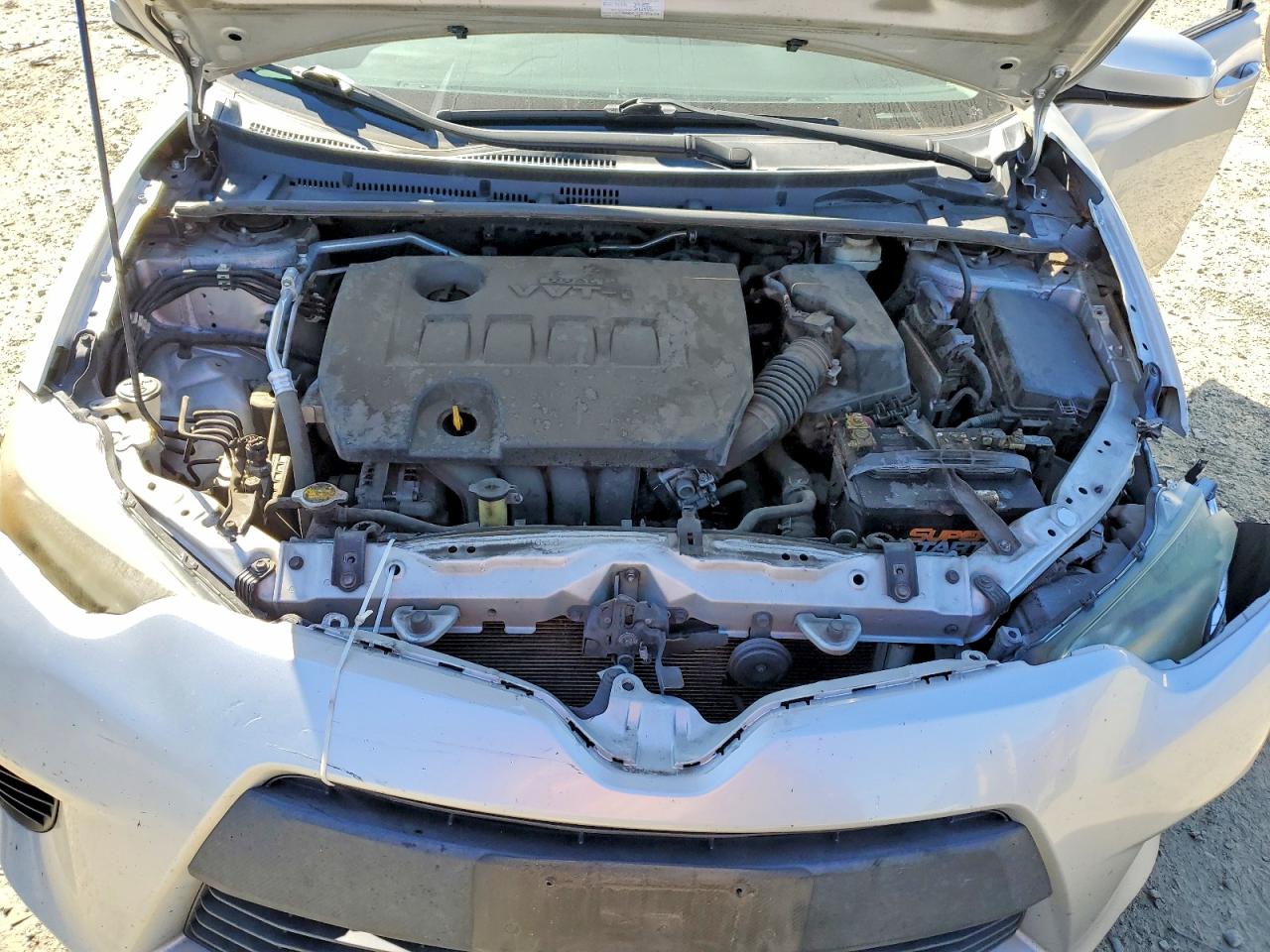 2014 Toyota Corolla Le Silver vin: 5YFBURHEXEP053612