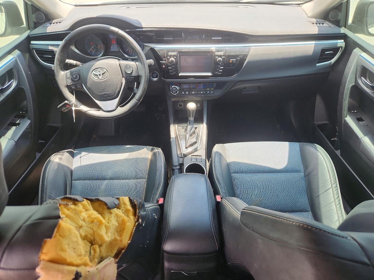 2014 Toyota Corolla S Plus White vin: 5YFBURHEXEP067929