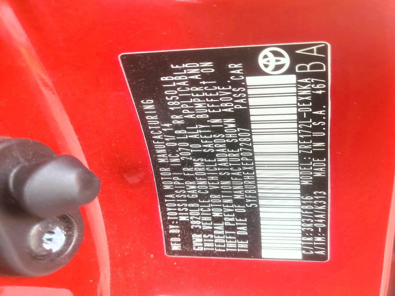 2014 Toyota Corolla L Red vin: 5YFBURHEXEP072807