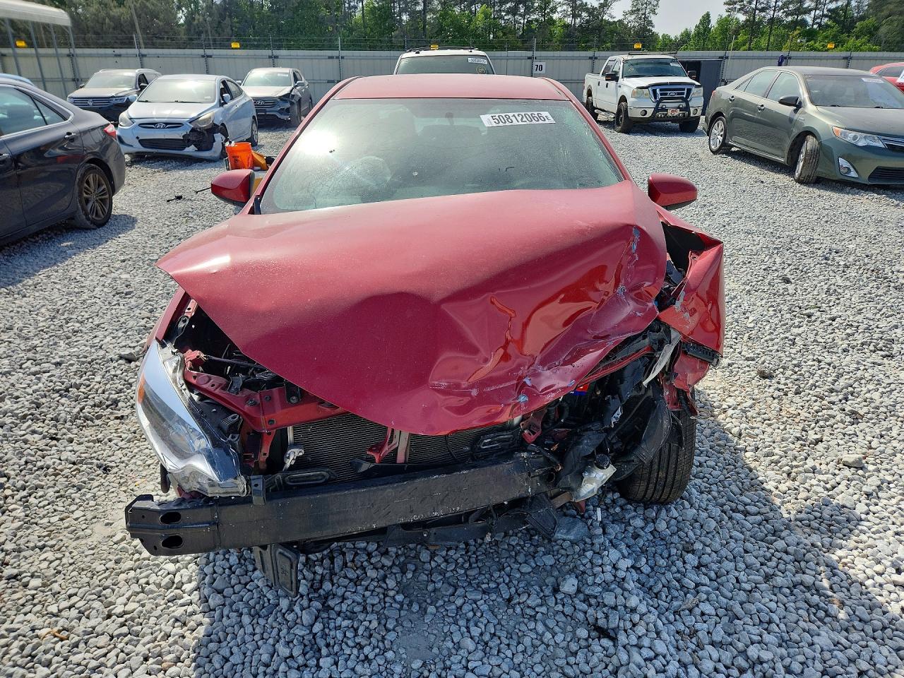 2014 Toyota Corolla Le Red vin: 5YFBURHEXEP092068