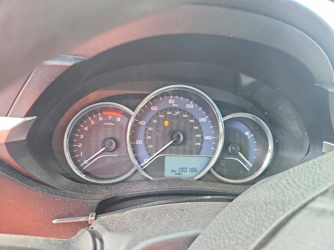 2014 Toyota Corolla Le Серебряный vin: 5YFBURHEXEP099280