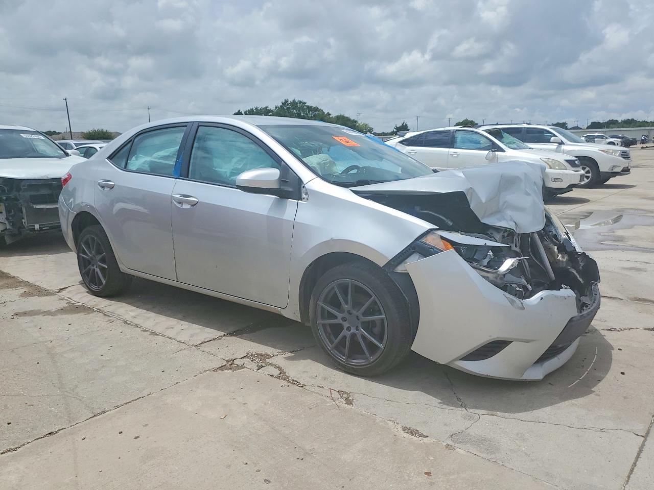2014 Toyota Corolla Le Серебряный vin: 5YFBURHEXEP099280