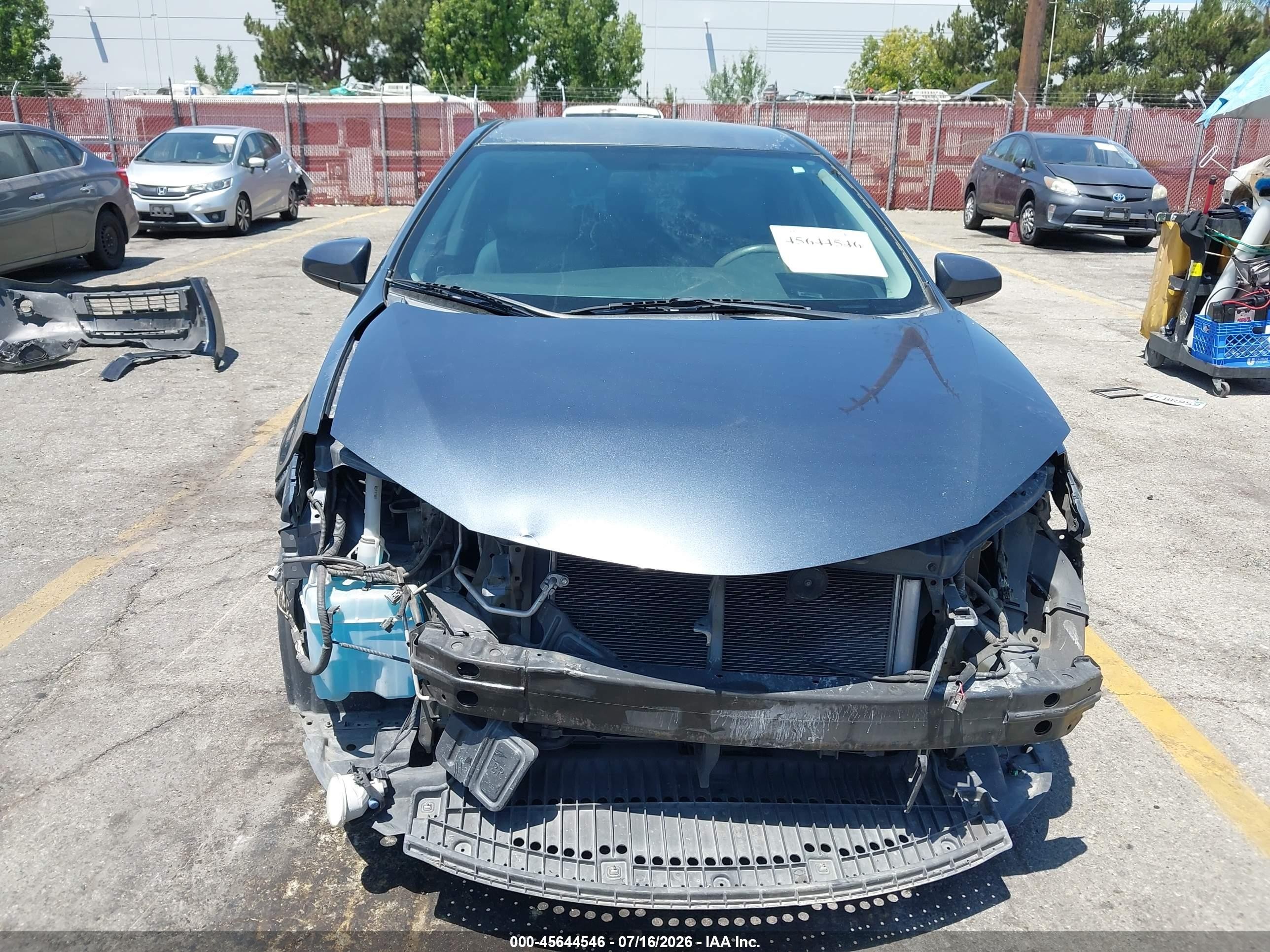 2014 Toyota Corolla Le Plus Green vin: 5YFBURHEXEP099554