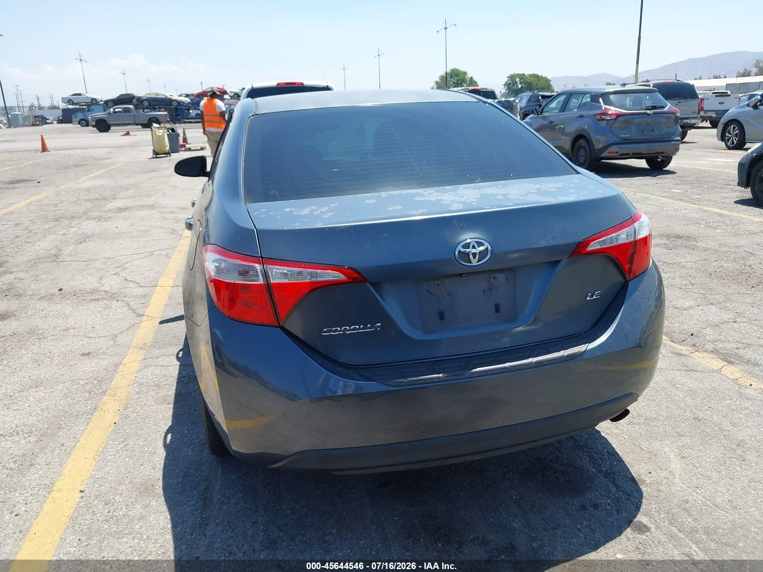 2014 Toyota Corolla Le Plus Green vin: 5YFBURHEXEP099554