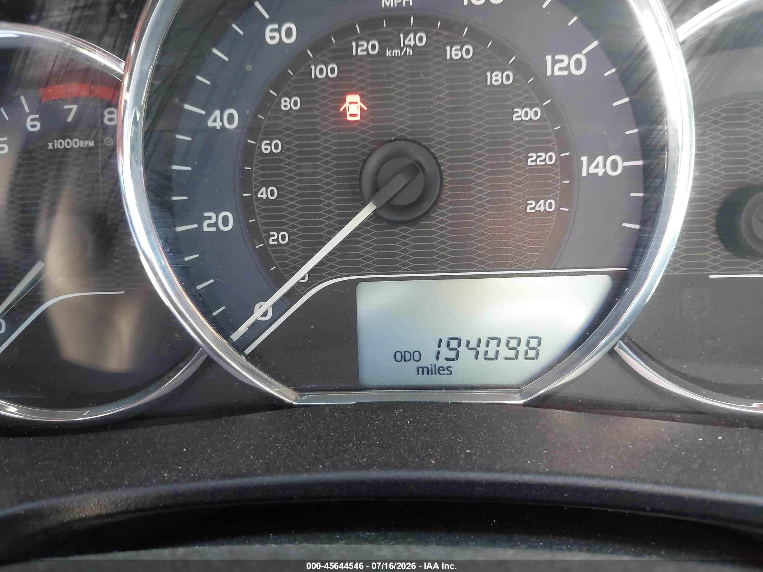 2014 Toyota Corolla Le Plus Green vin: 5YFBURHEXEP099554