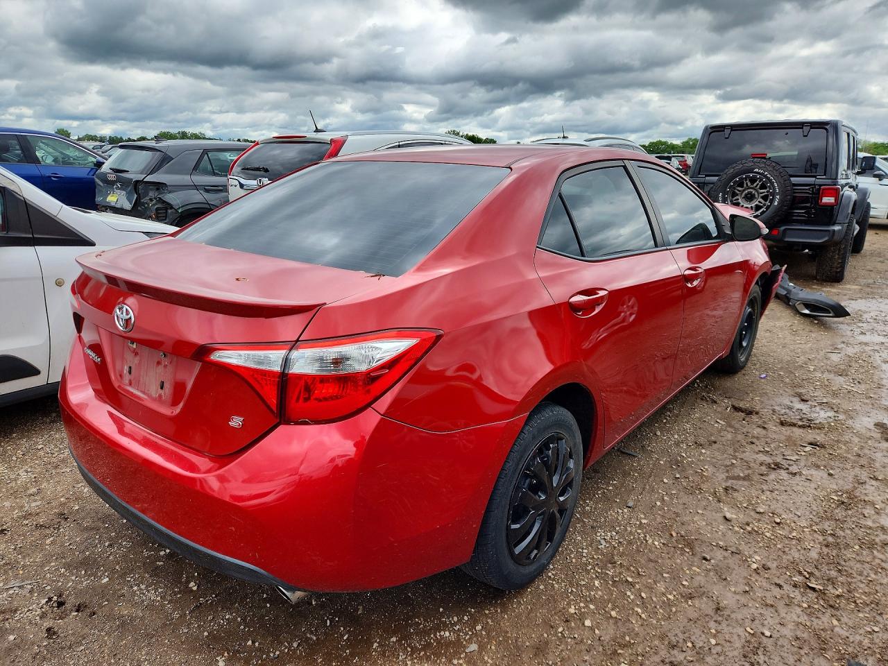 2014 Toyota Corolla S Red vin: 5YFBURHEXEP143794