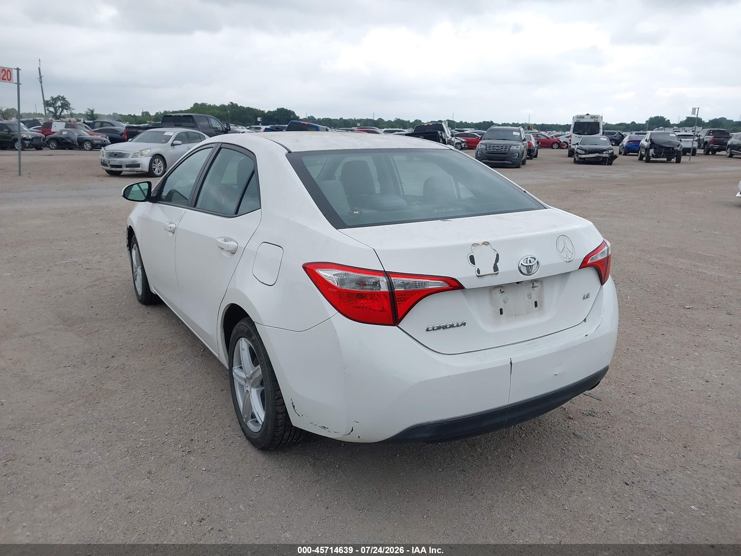 2014 Toyota Corolla Le White vin: 5YFBURHEXEP145349