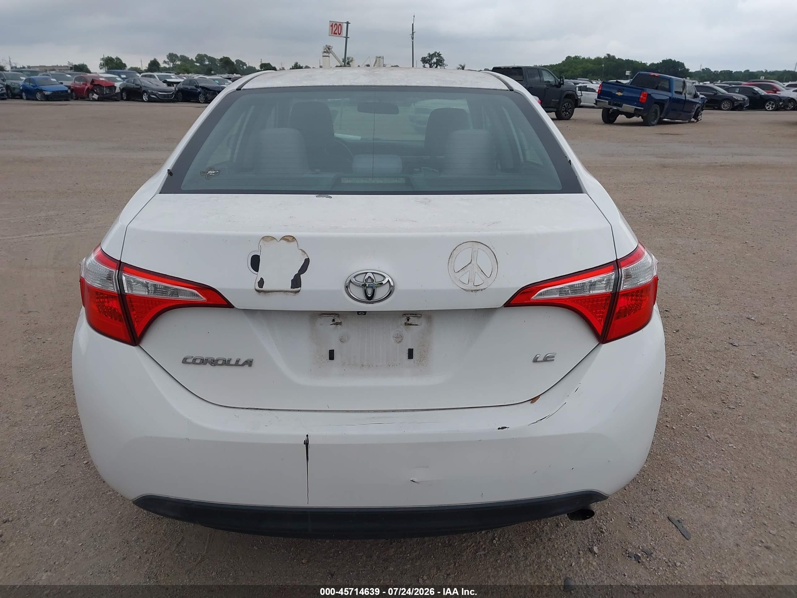2014 Toyota Corolla Le White vin: 5YFBURHEXEP145349