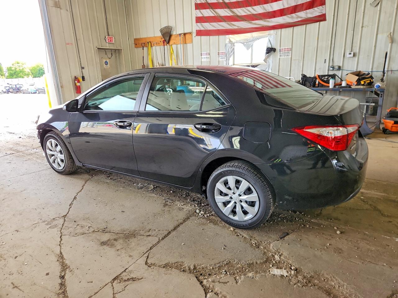 2014 Toyota Corolla Le Black vin: 5YFBURHEXEP146517