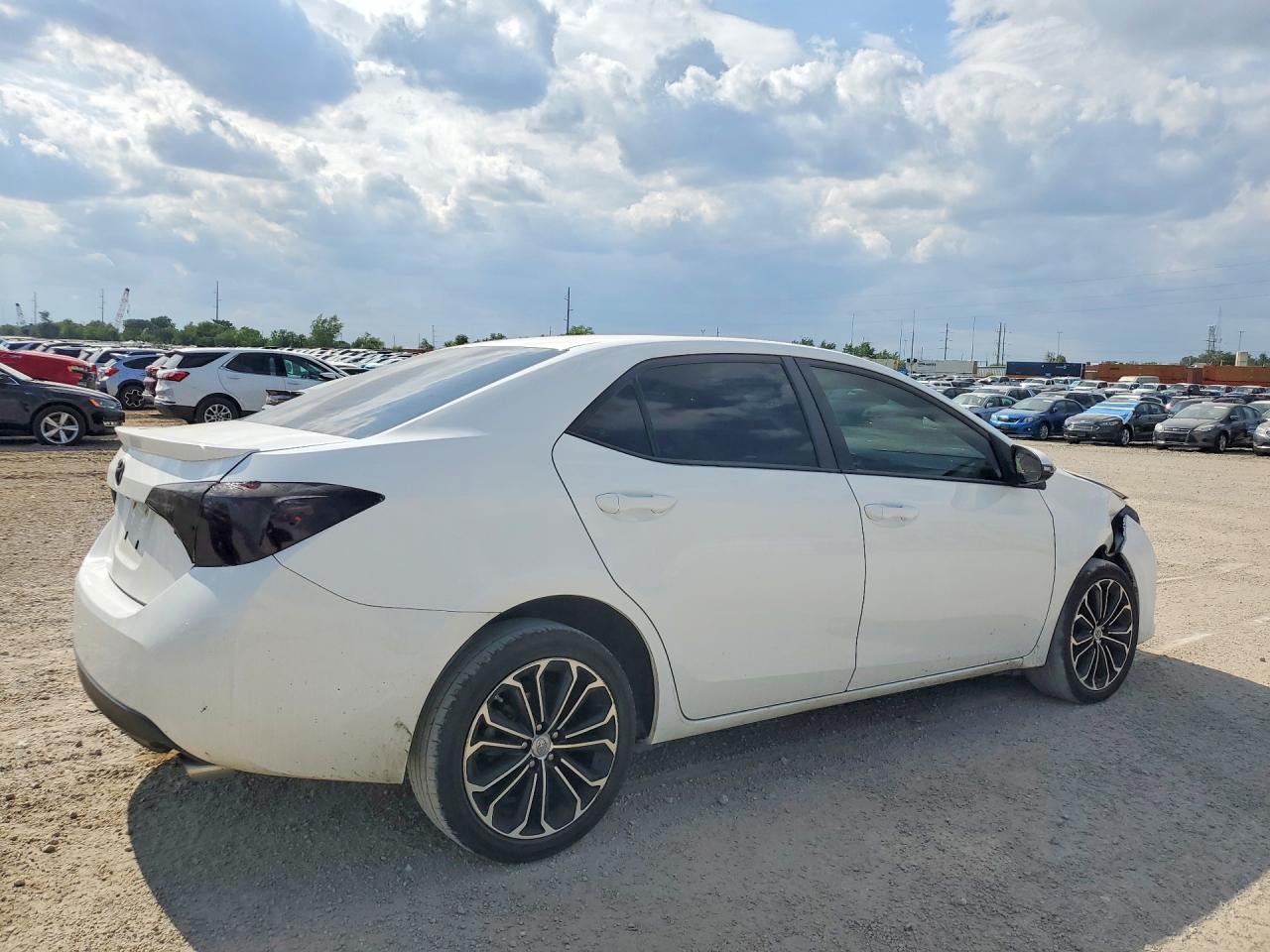 2014 Toyota Corolla S Plus White vin: 5YFBURHEXEP147375