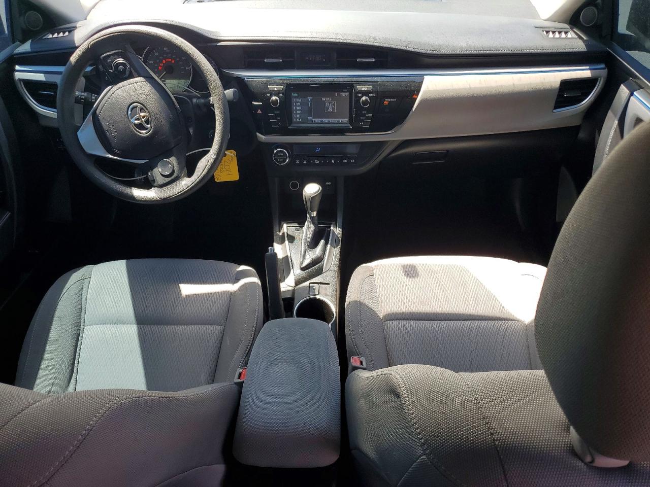 2014 Toyota Corolla Le Plus Silver vin: 5YFBURHEXEP151765