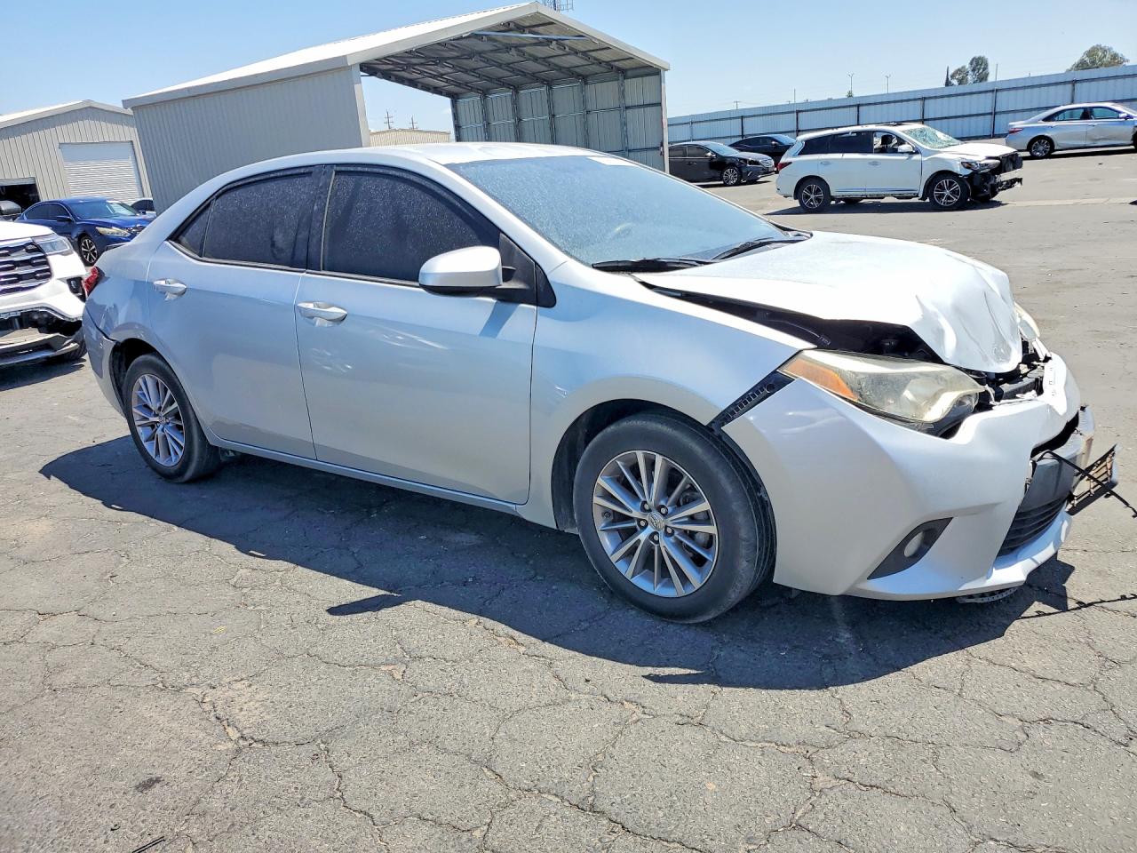 2014 Toyota Corolla Le Plus Silver vin: 5YFBURHEXEP151765