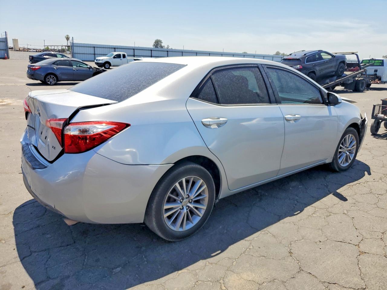 2014 Toyota Corolla Le Plus Silver vin: 5YFBURHEXEP151765