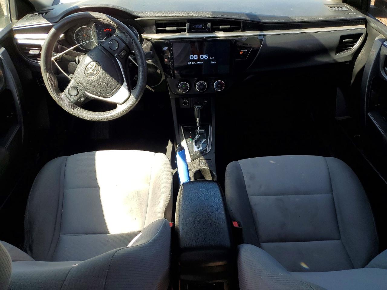 2014 Toyota Corolla L White vin: 5YFBURHEXEP152561
