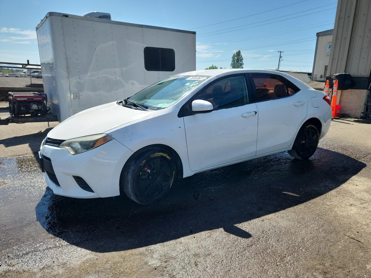2014 Toyota Corolla L White vin: 5YFBURHEXEP152561 Damage: Left Front Door, Peeling, > 12 Inches