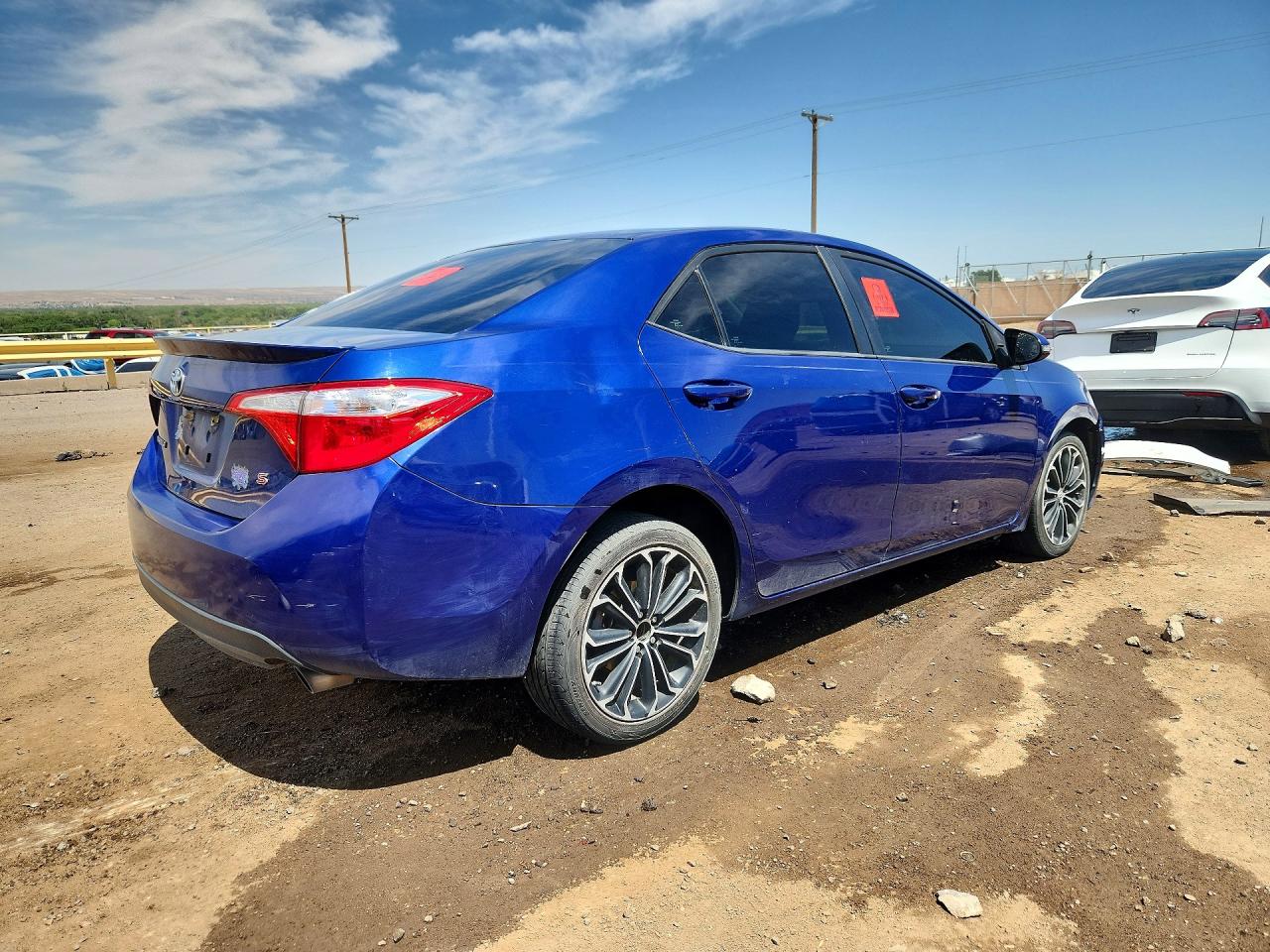 2014 Toyota Corolla S Plus Blue vin: 5YFBURHEXEP156724