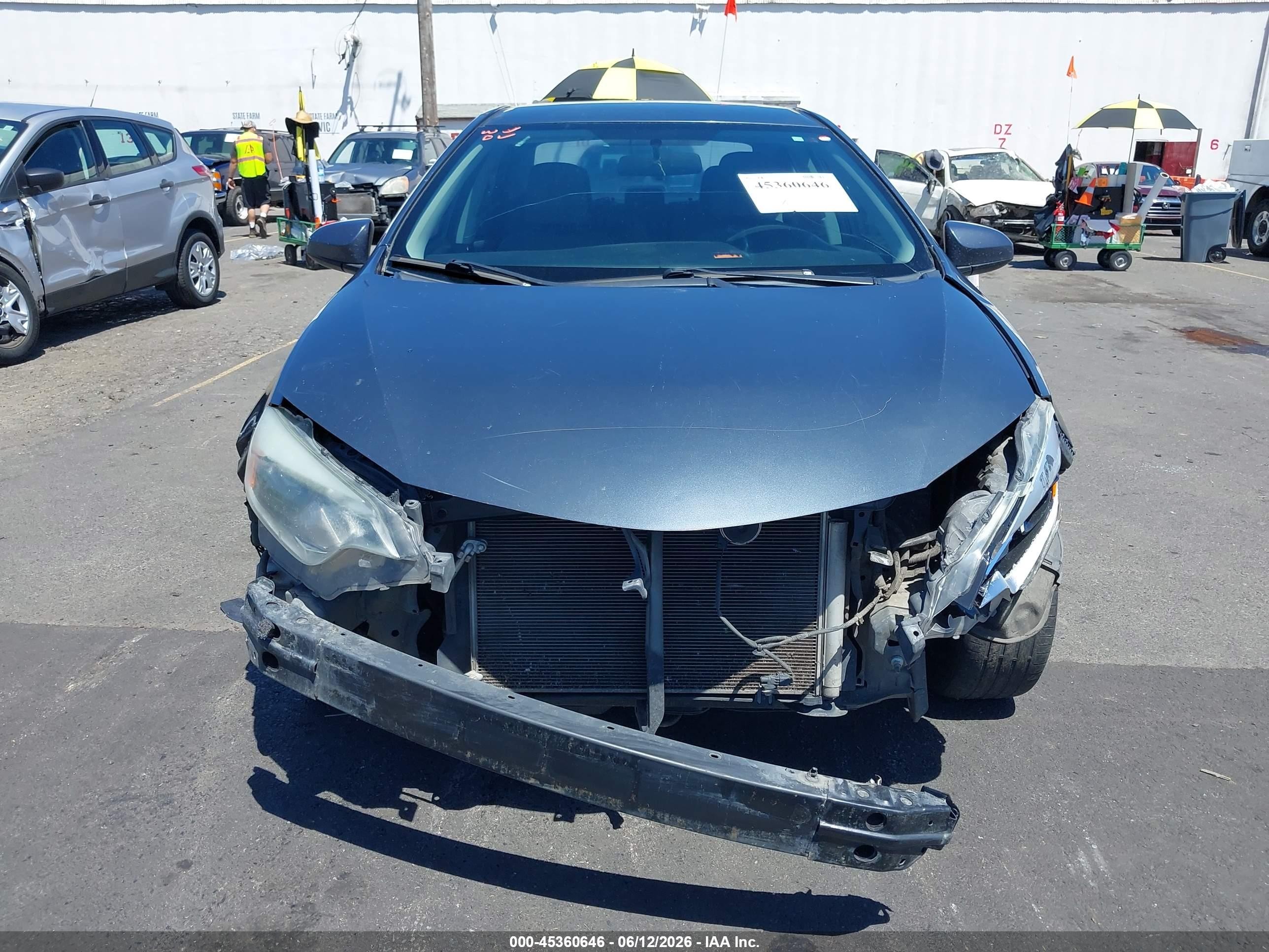 2014 Toyota Corolla Le Gray vin: 5YFBURHEXEP168324
