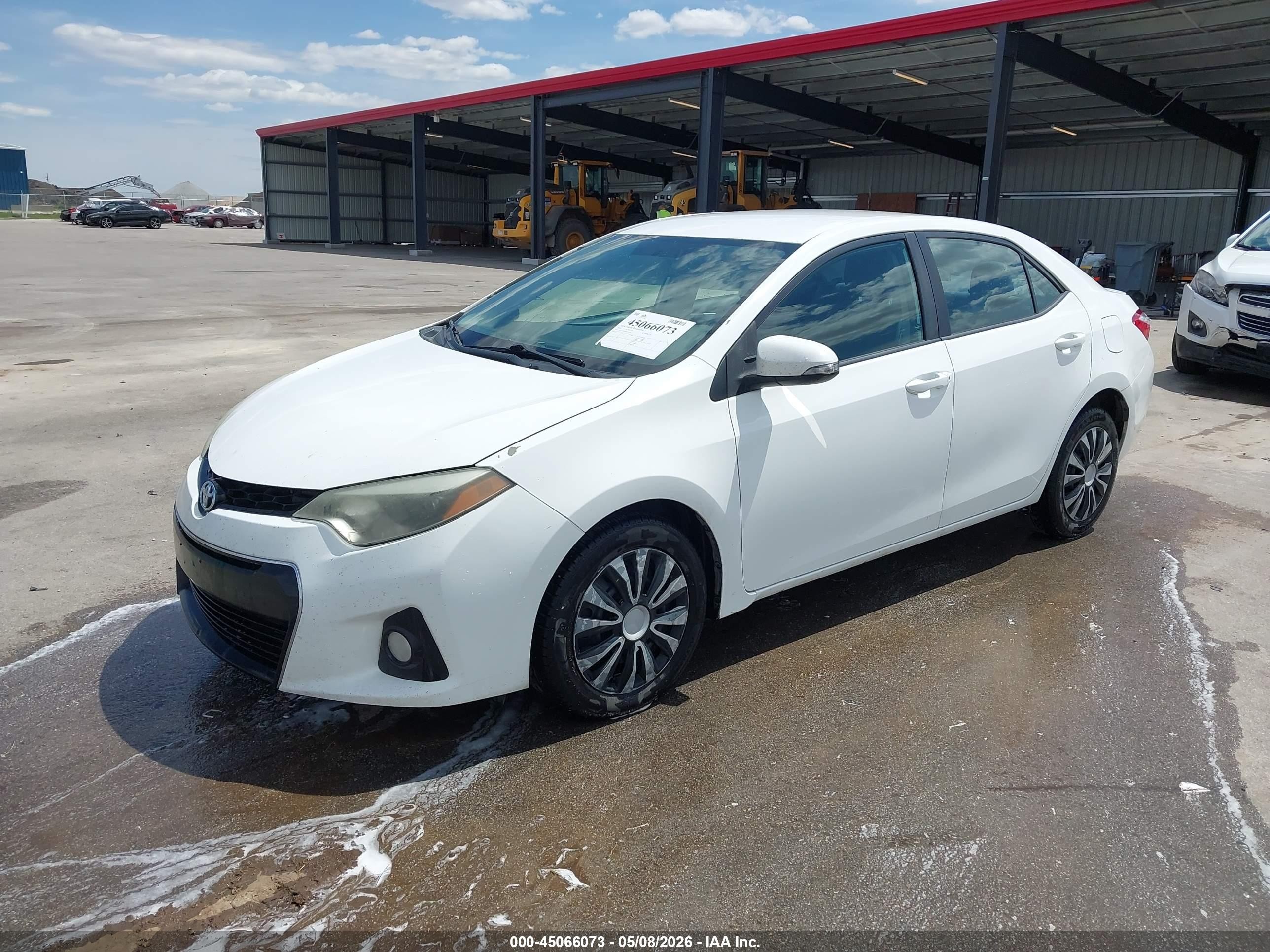 2014 Toyota Corolla S White vin: 5YFBURHEXEP176486