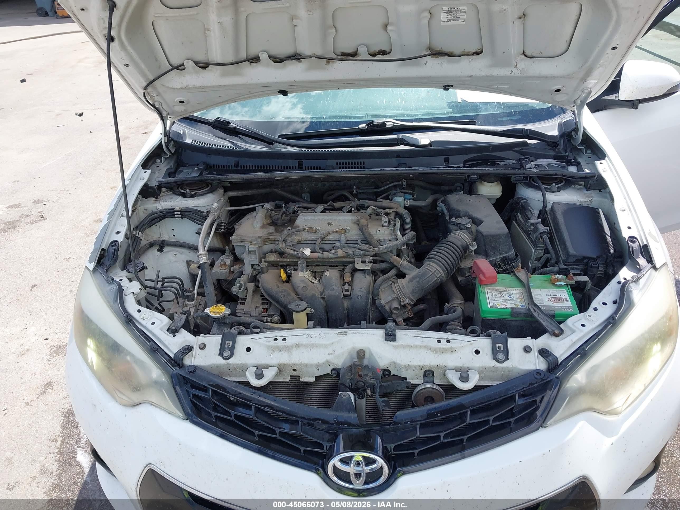 2014 Toyota Corolla S White vin: 5YFBURHEXEP176486