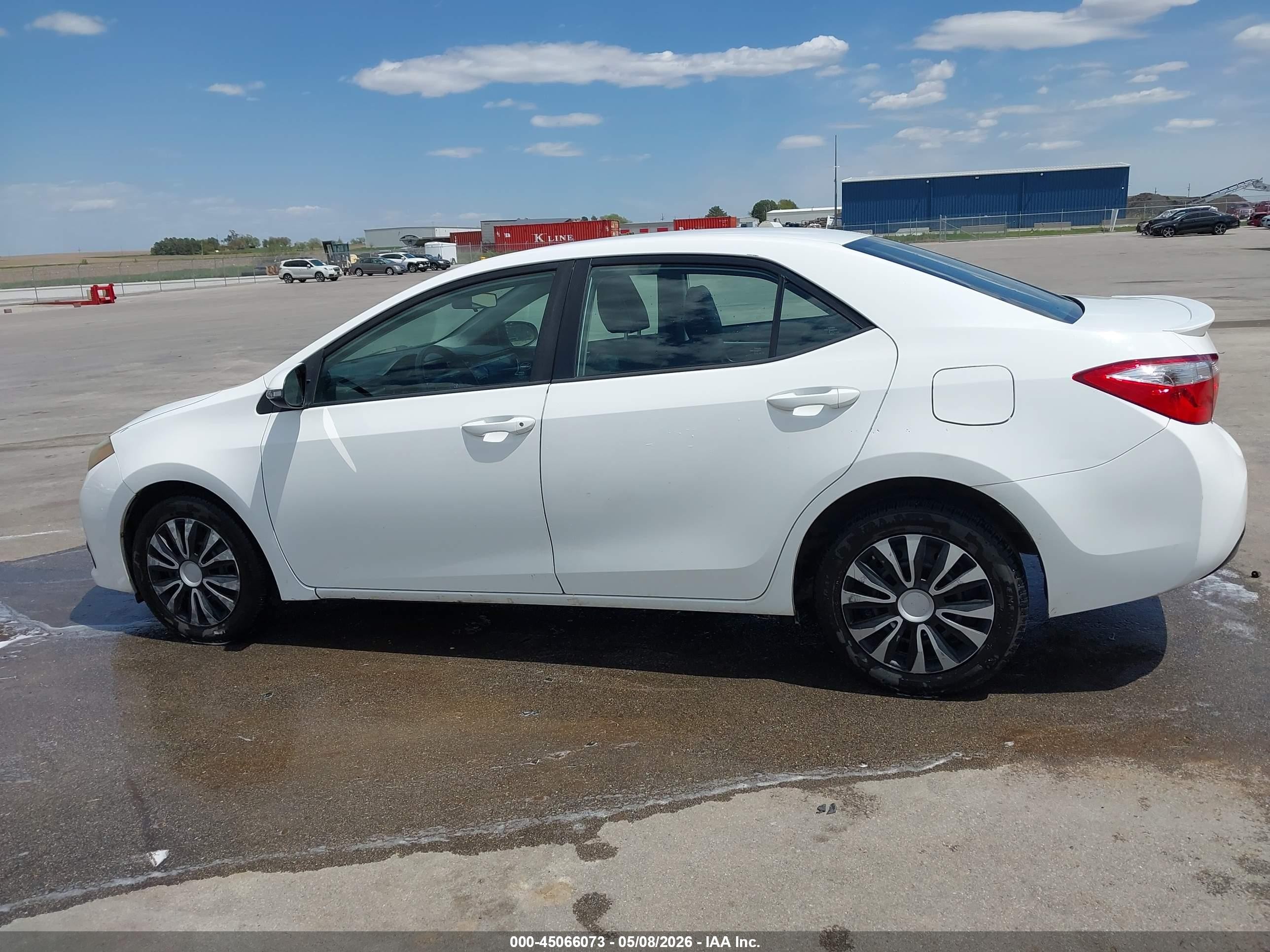 2014 Toyota Corolla S White vin: 5YFBURHEXEP176486