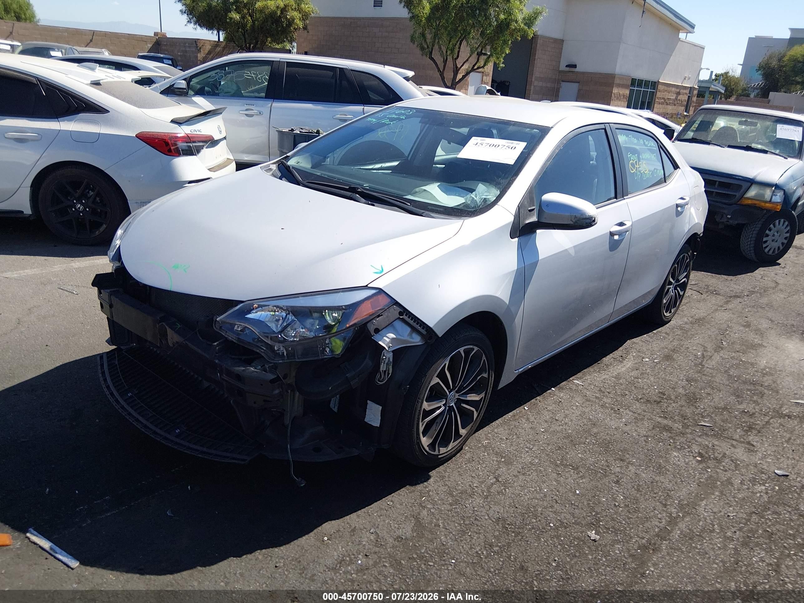 2015 Toyota Corolla S Plus Silver vin: 5YFBURHEXFP178479