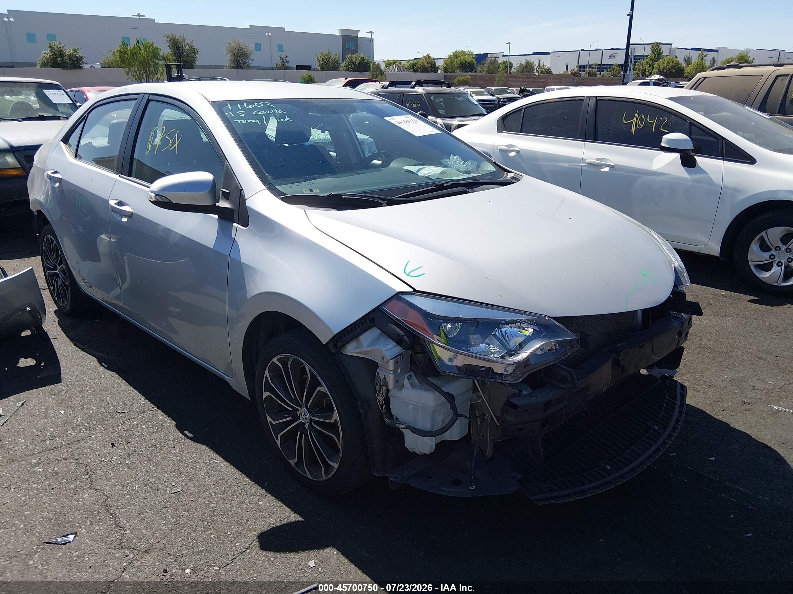 2015 Toyota Corolla S Plus Silver vin: 5YFBURHEXFP178479