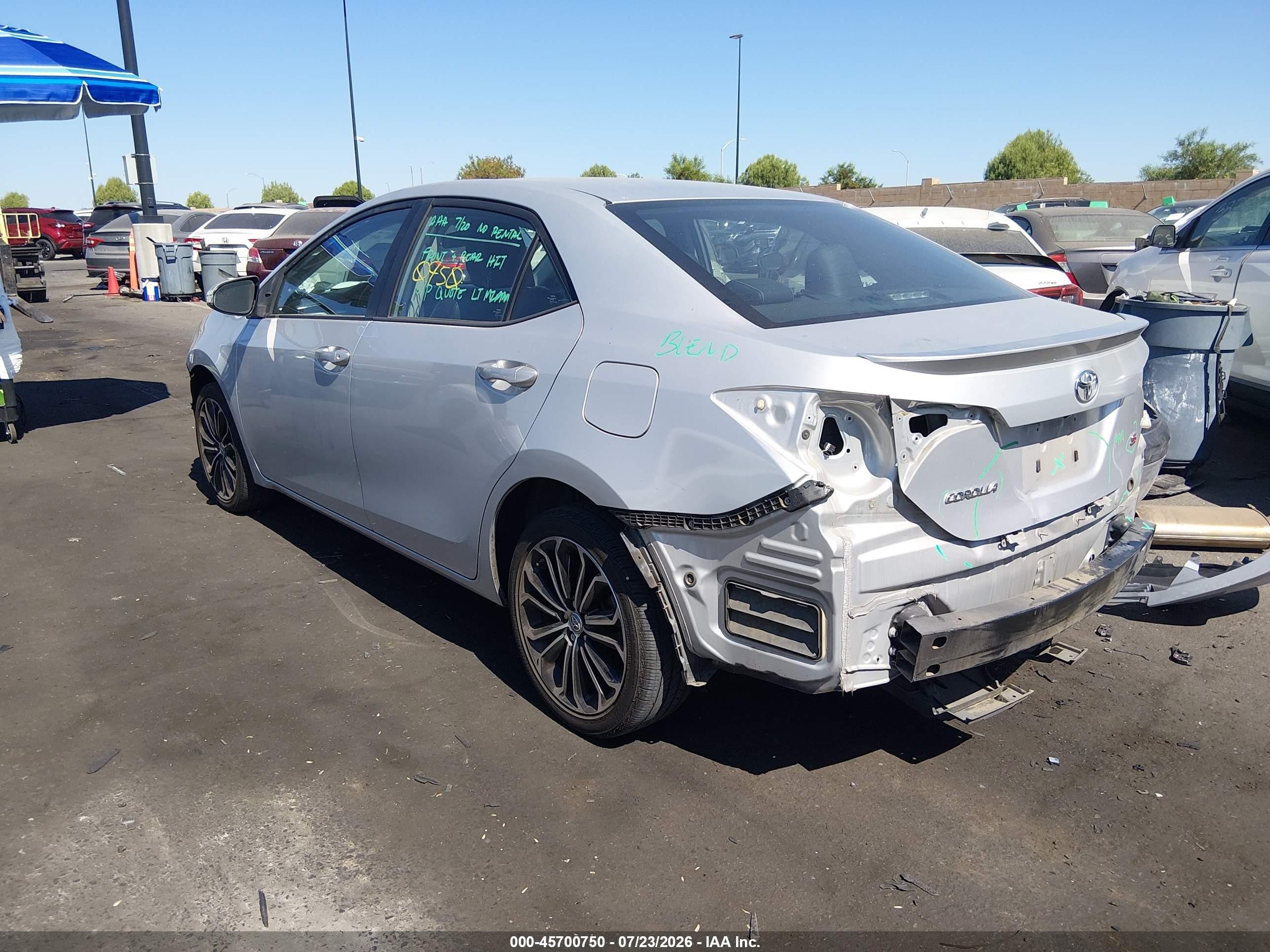 2015 Toyota Corolla S Plus Silver vin: 5YFBURHEXFP178479