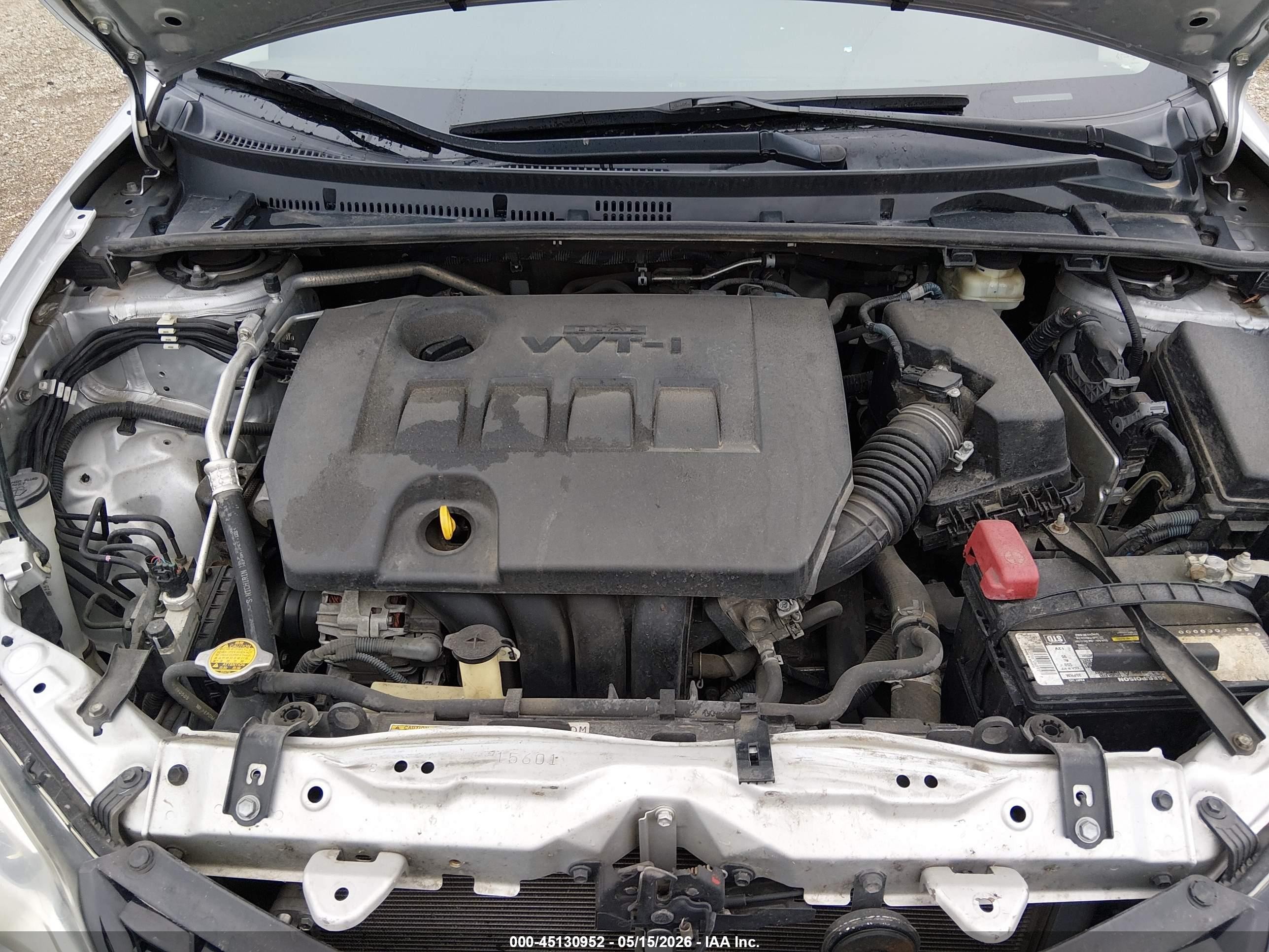 2015 Toyota Corolla S Plus Silver vin: 5YFBURHEXFP191152